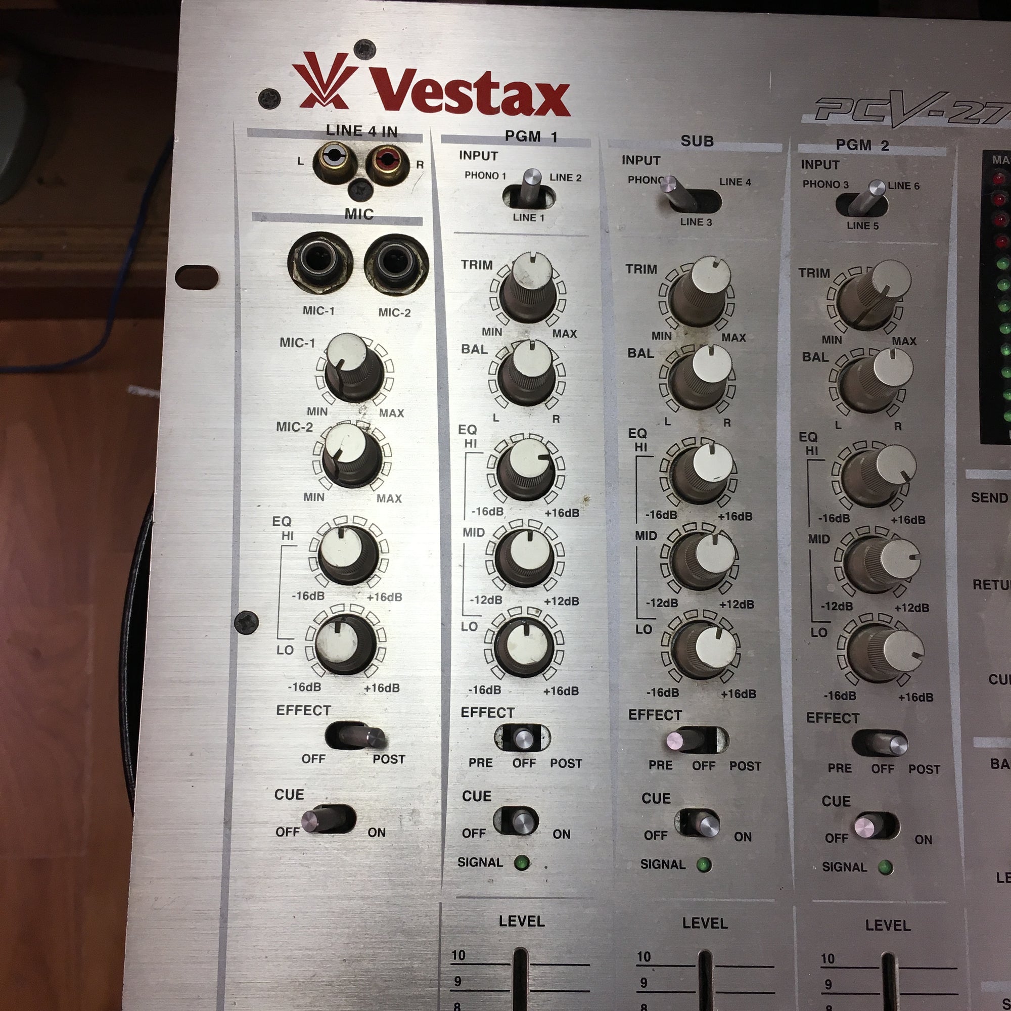 Vestax PCV-275 DJ Mixer