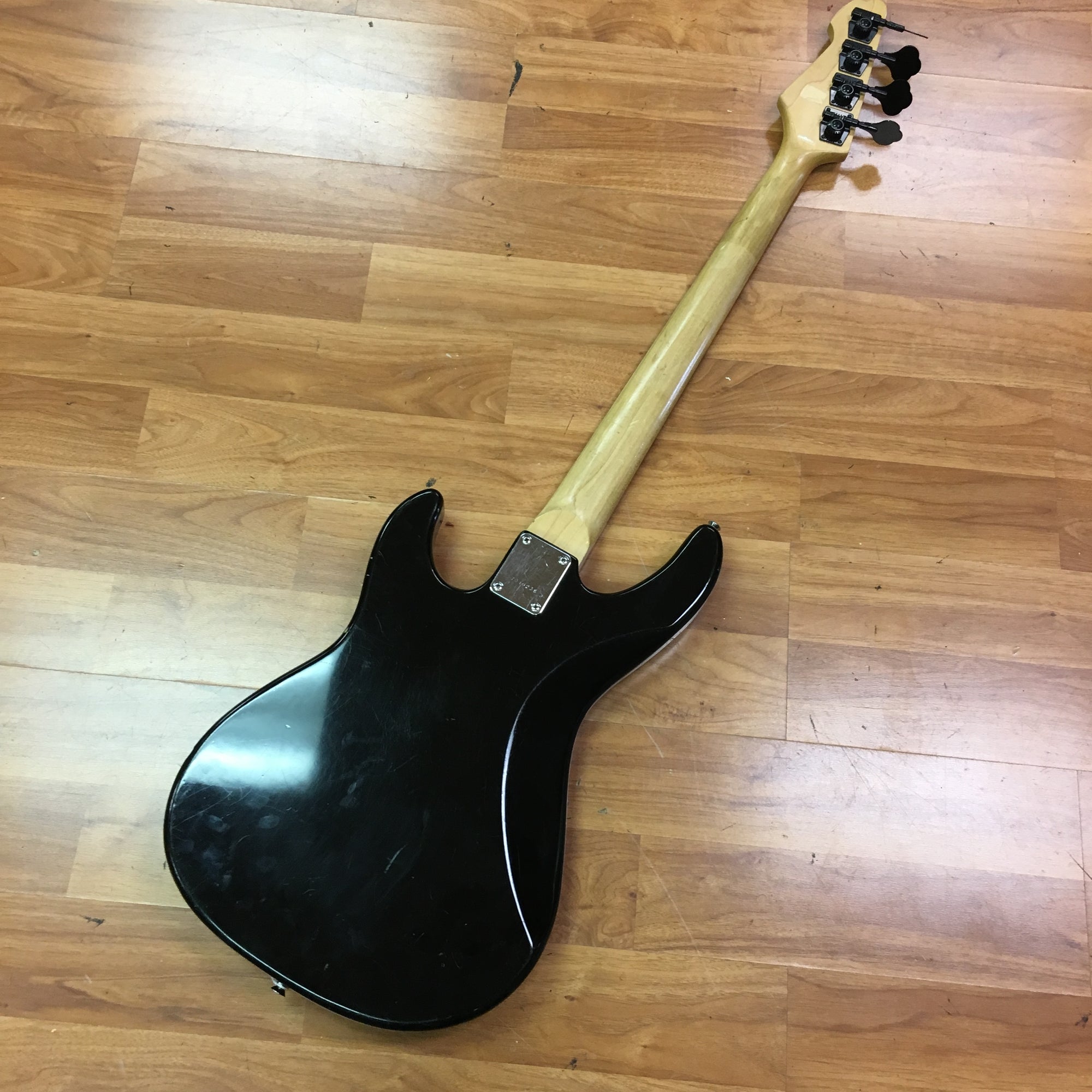 Peavey Milestone II w/ EMG Pickup