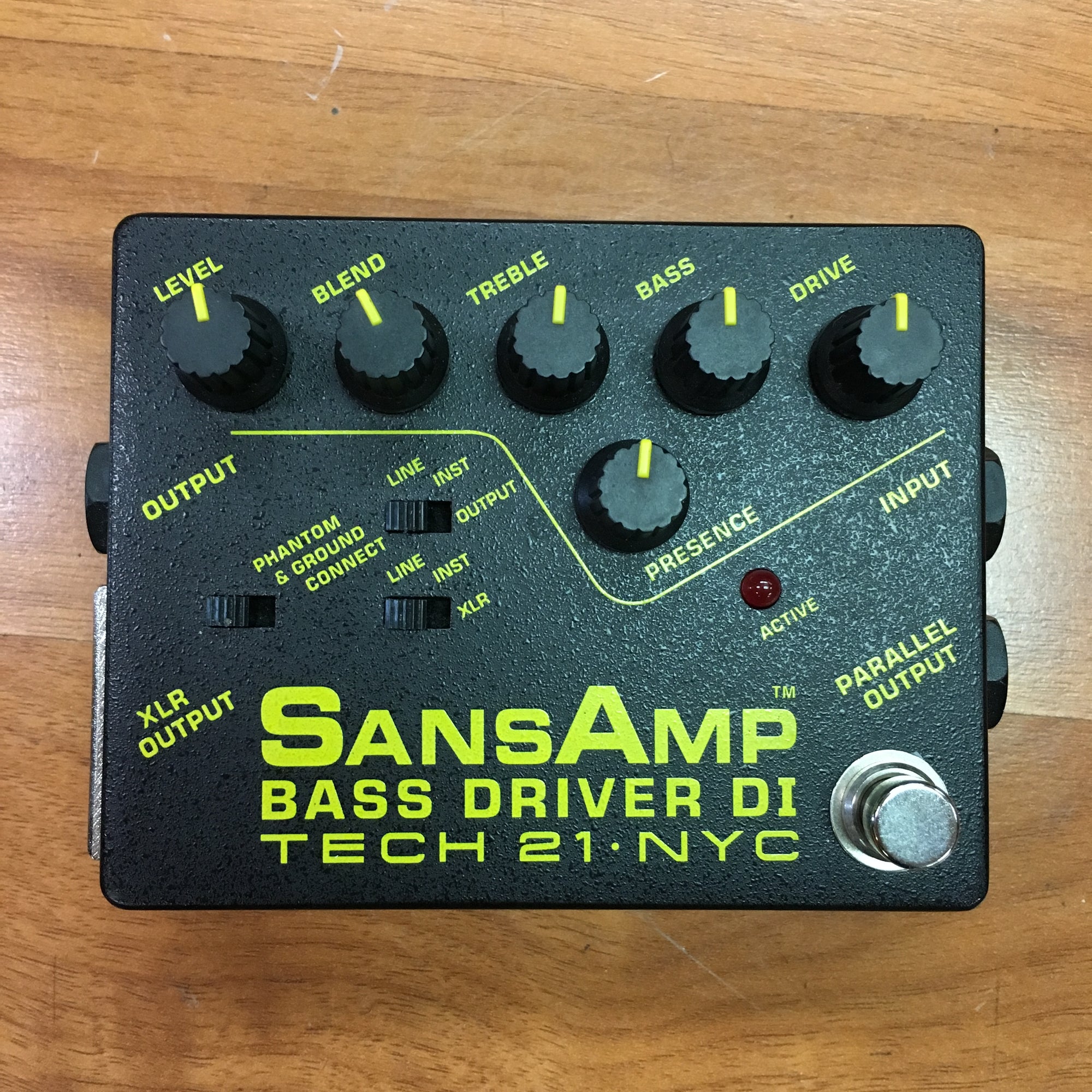 Tech 21 Sansamp Bass Driver DI Pedal w/ Box - Evolution Music