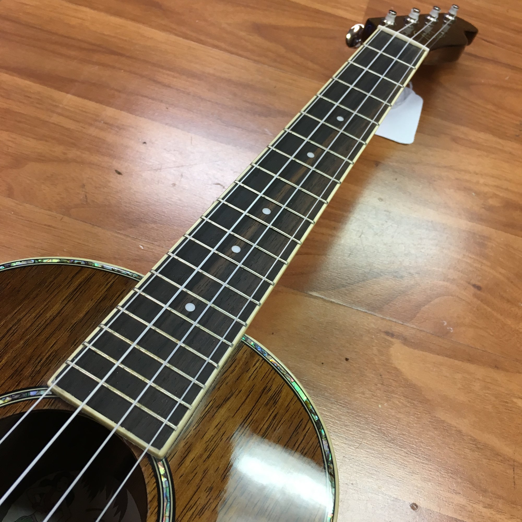 Fender No'Hea Tenor Ukulele
