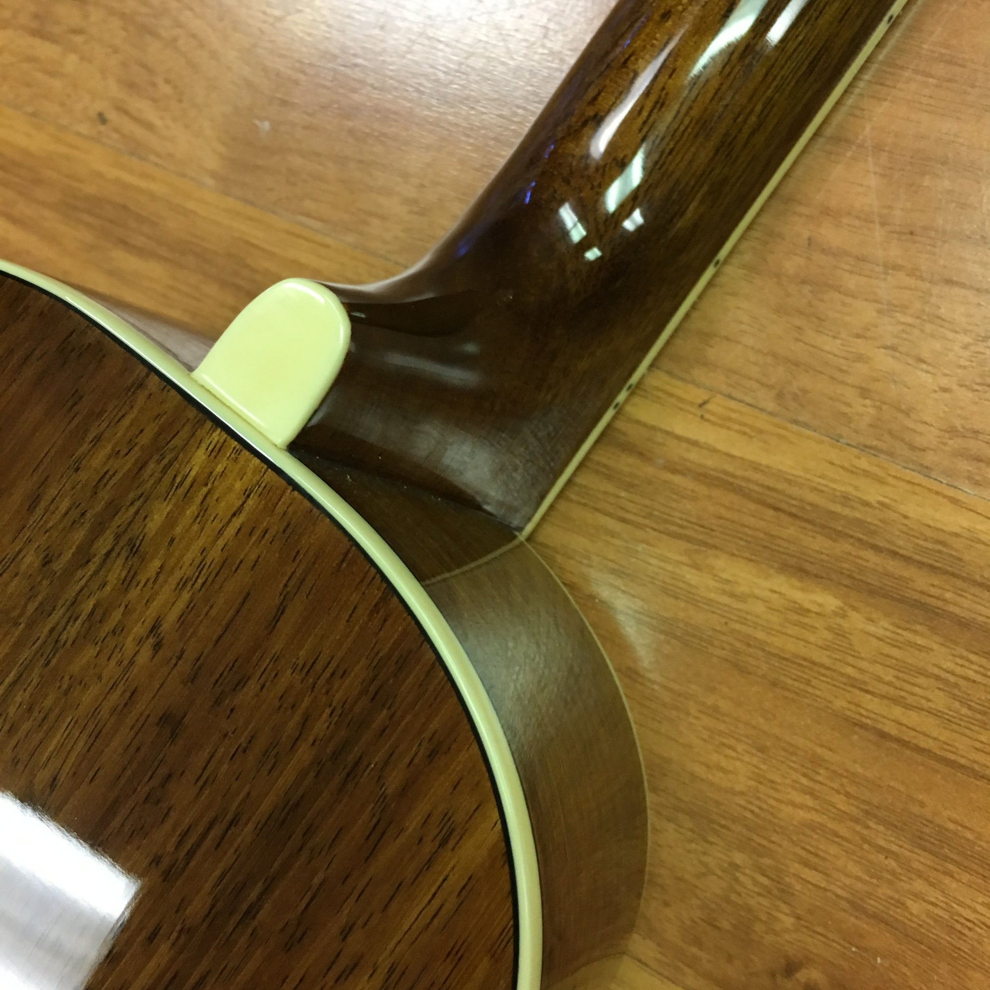 Fender No'Hea Tenor Ukulele