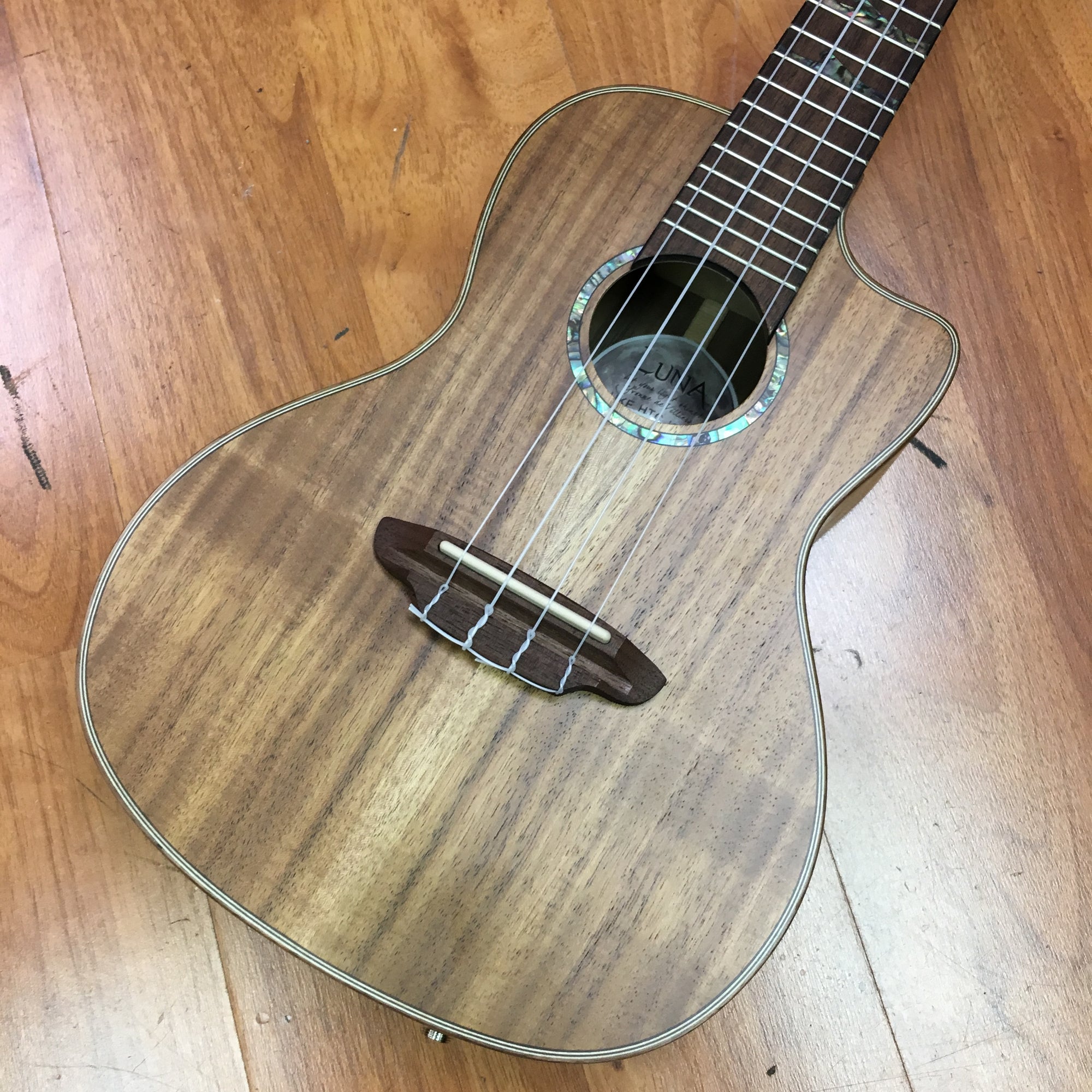 Luna HTC Koa Concert Ukulele