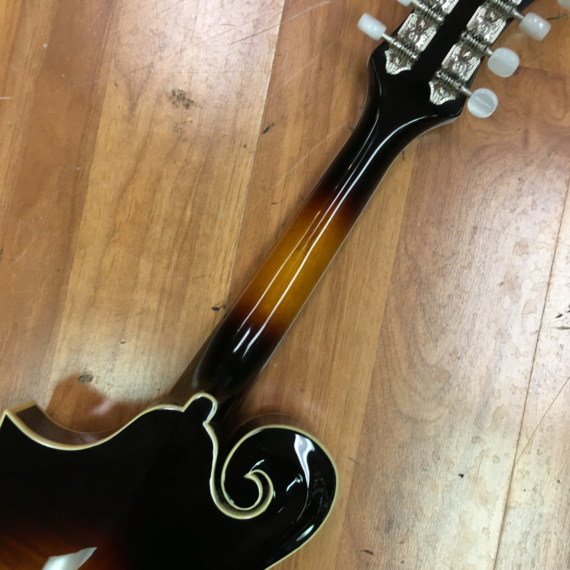 Loar LM-520 Mandolin