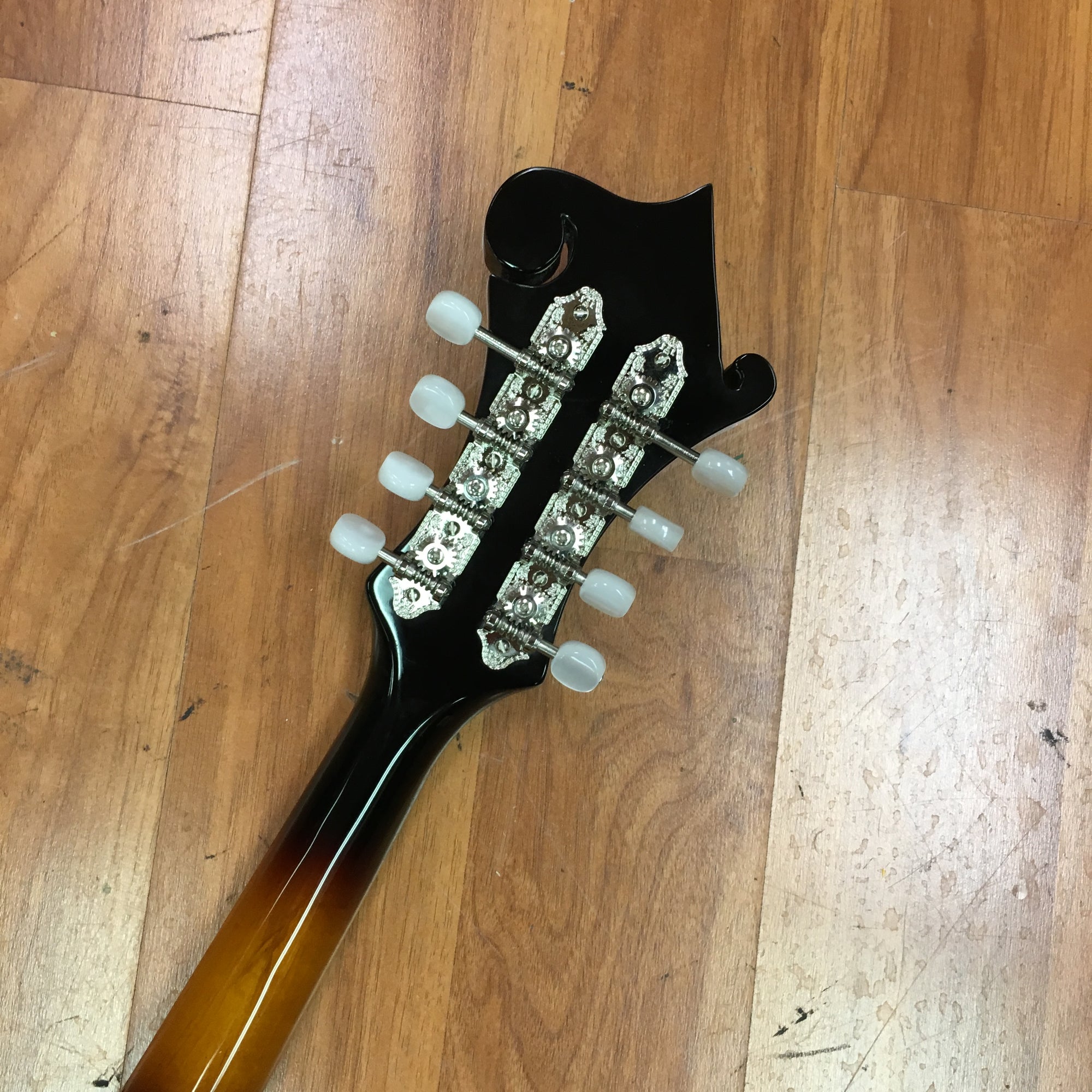 Loar LM-520 Mandolin