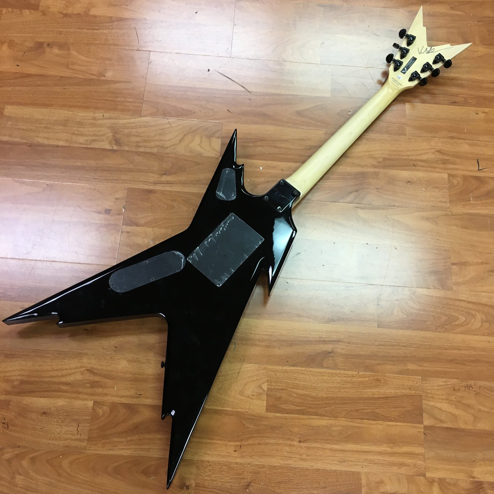 Dean Razorback Bio Mech Signed Vince Minogue w/Case