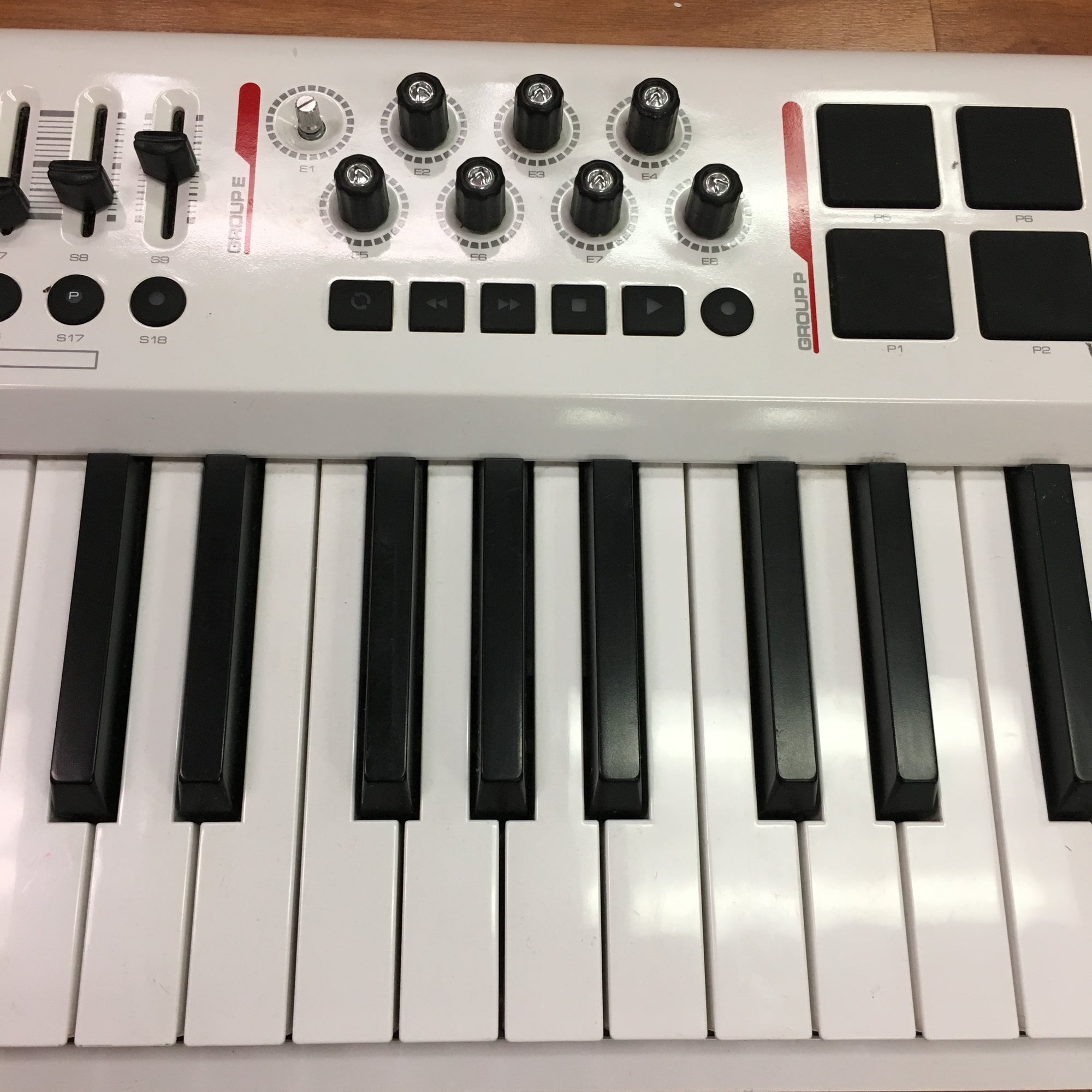 Amazon.com: M-Audio Axiom Pro 49 Advanced 49-Key USB MIDI