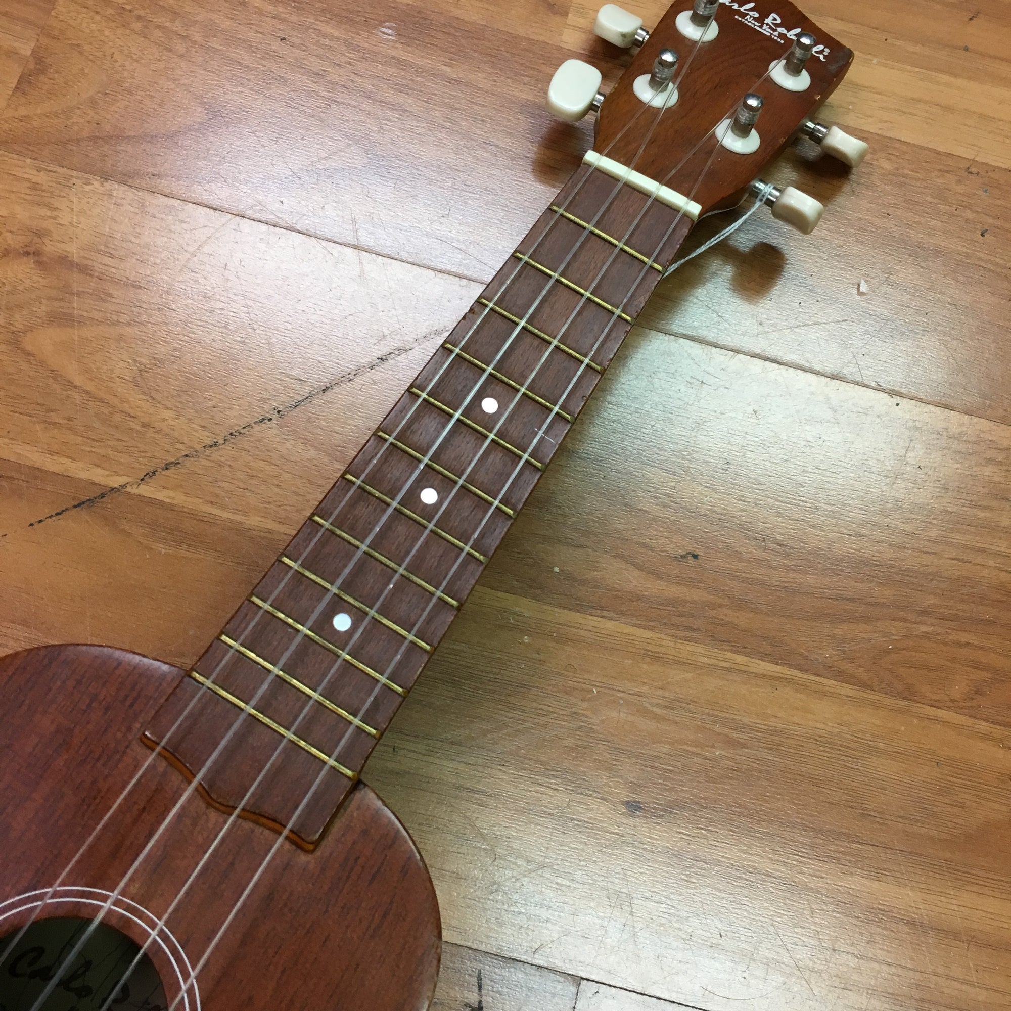 Carlo Robelli Ukulele