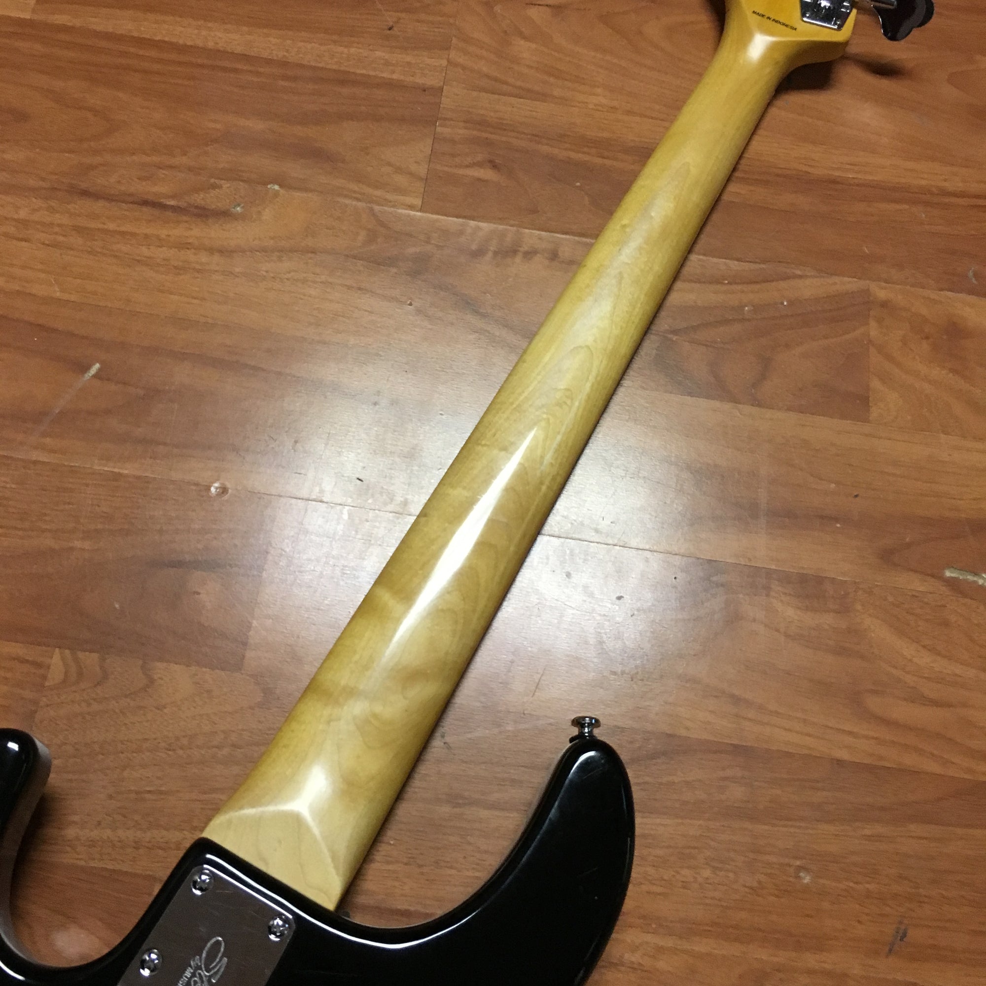Music Man Sub Sterling 5 String Bass