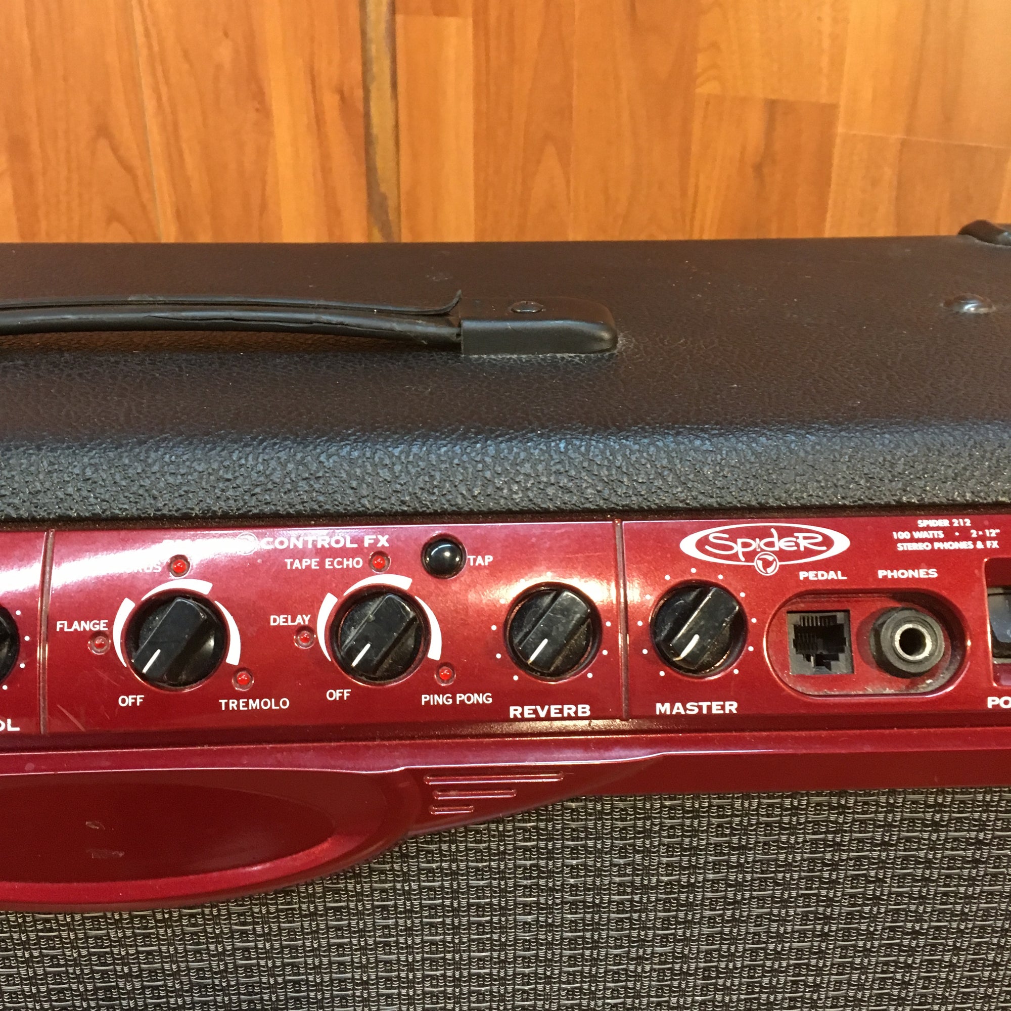 Line 6 212 Red Face 100 Guitar Combo - Evolution Music