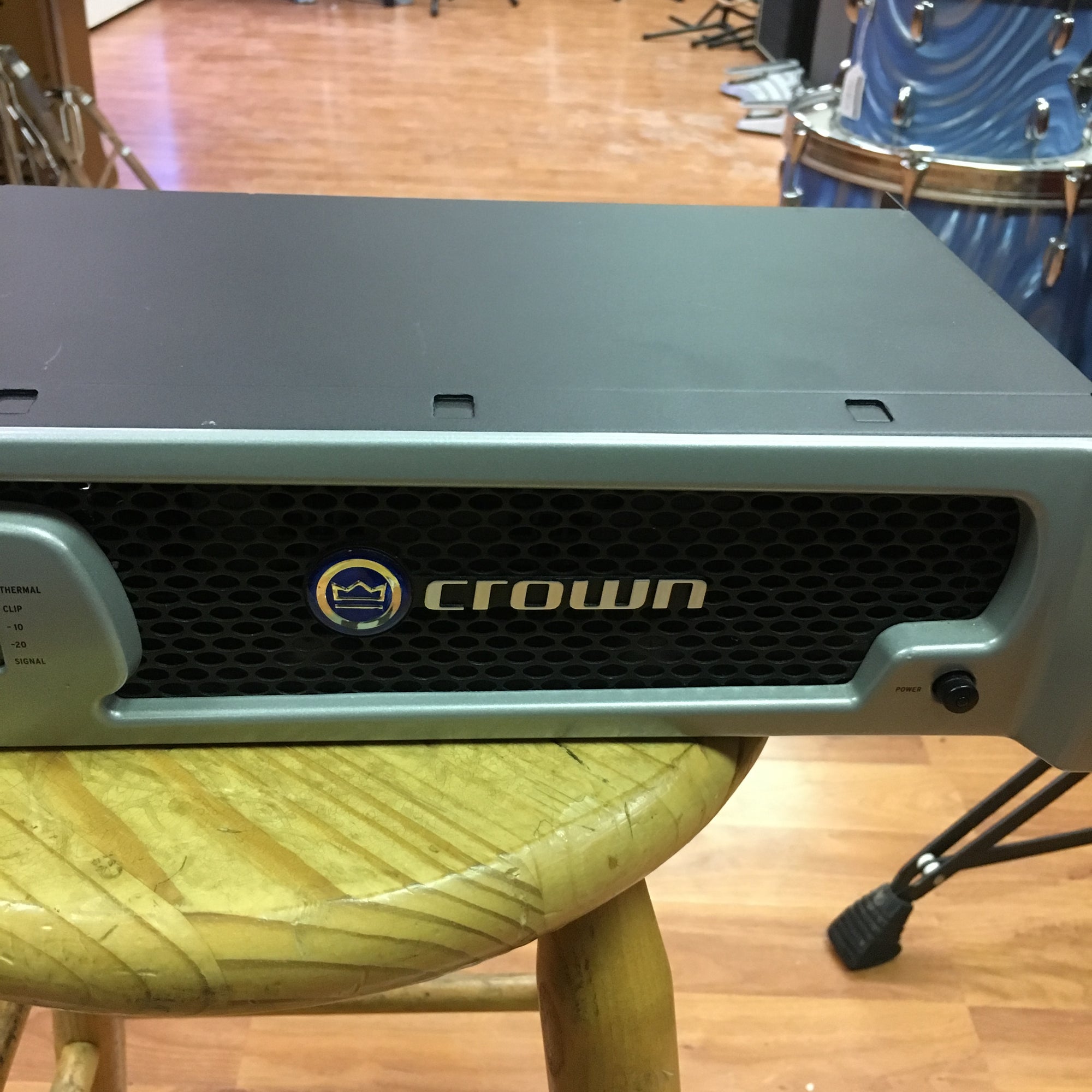 Crown XLS 1500 Power Amp