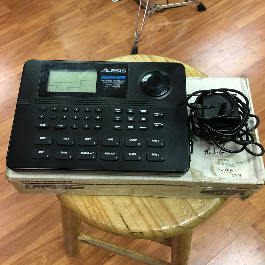 Alesis Sr-16 16 Bit Stereo Drum Machine