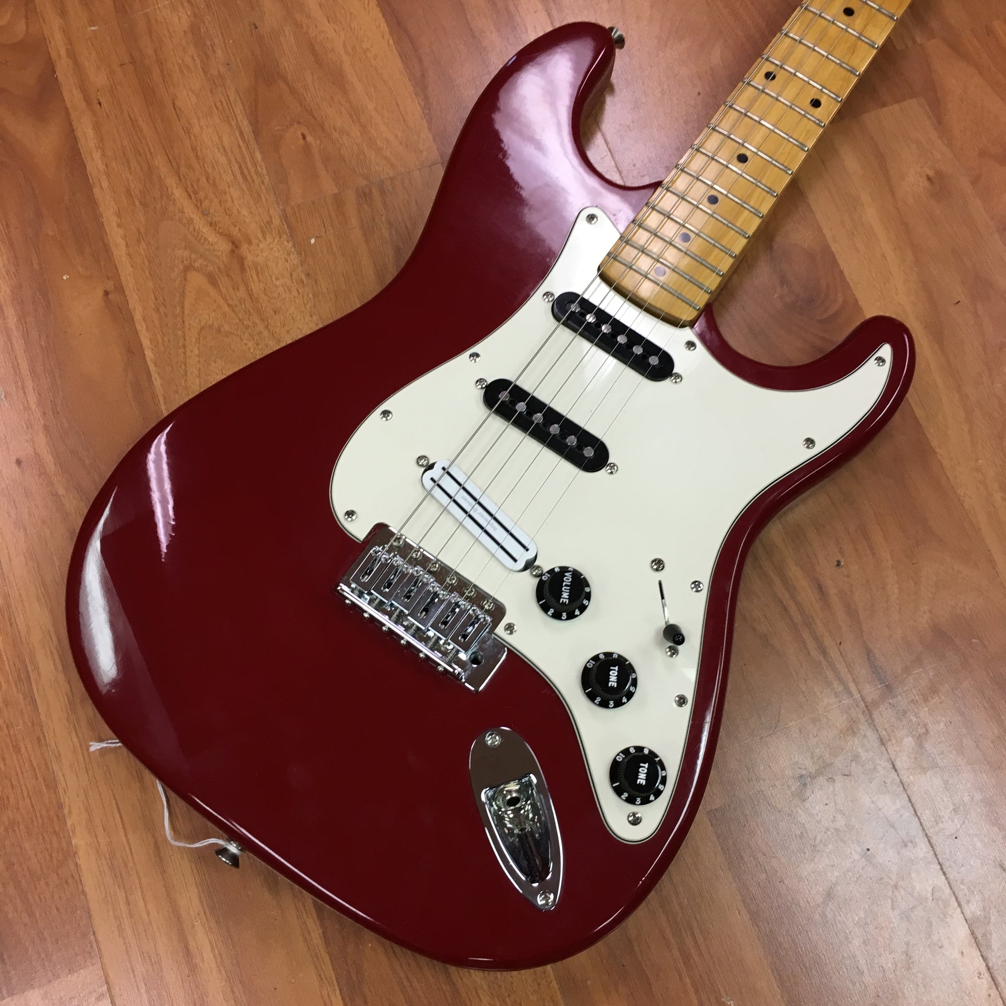 Squier II Stratocaster MIK w/ Duncan Hot Rail