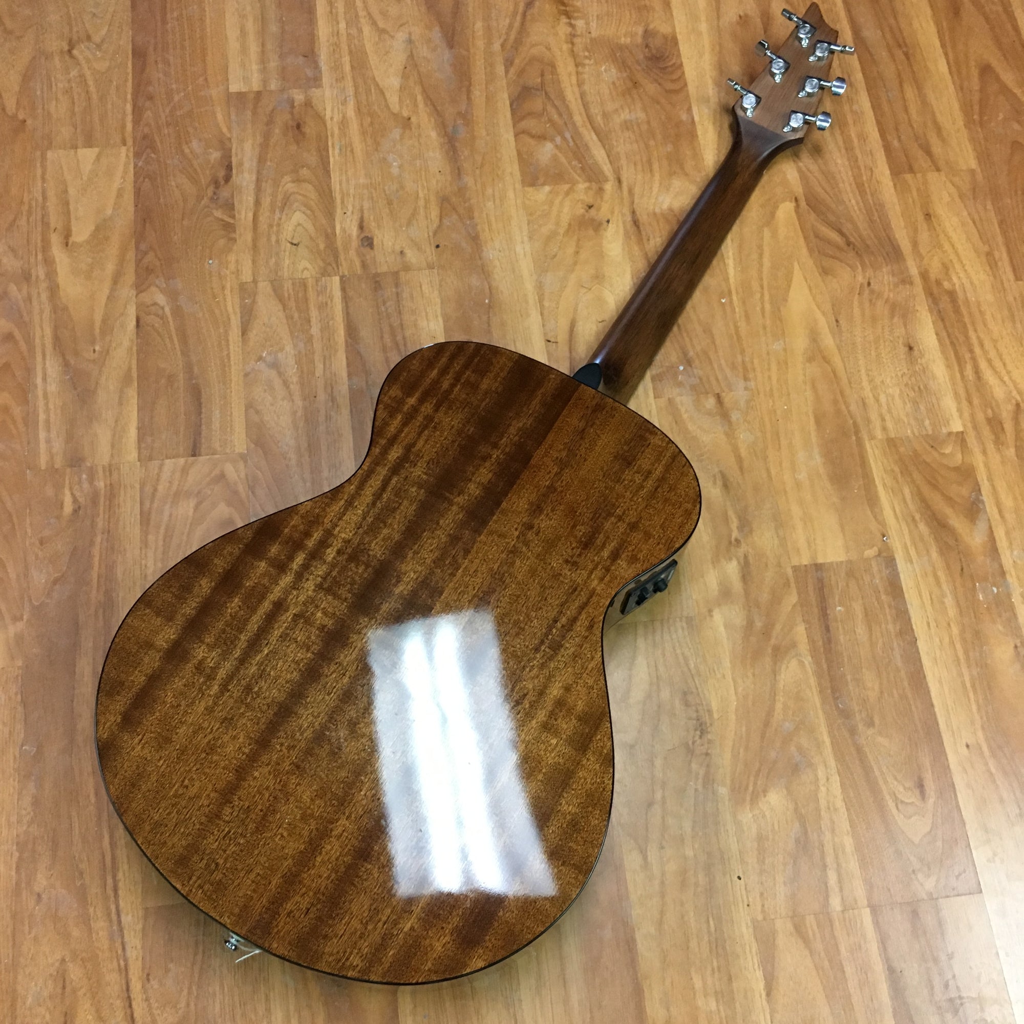 Breedlove Pursuit Concert Mahogany Acoustic Electric