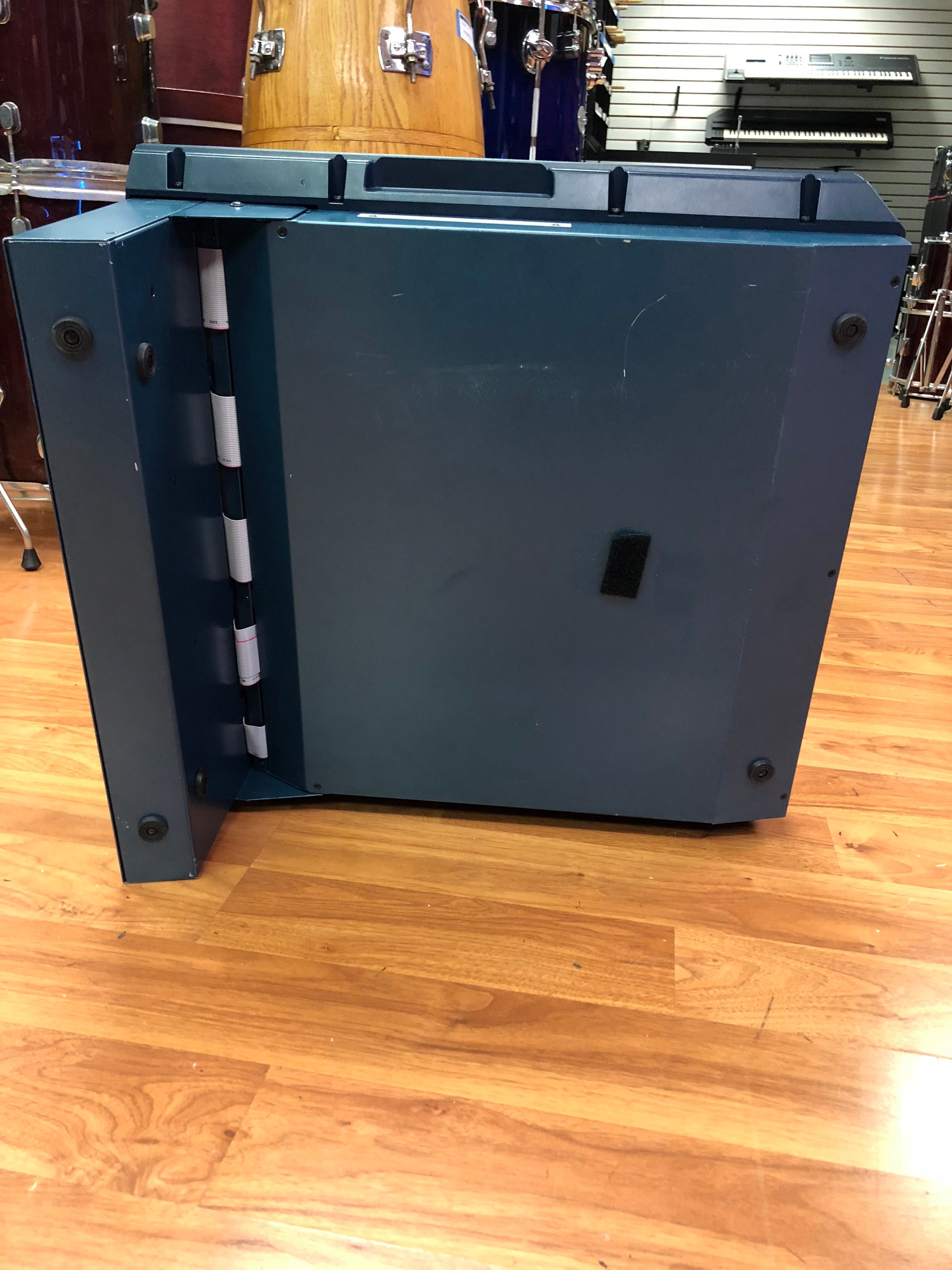 Allen & Heath MixWizard 3 16:2 Mixer