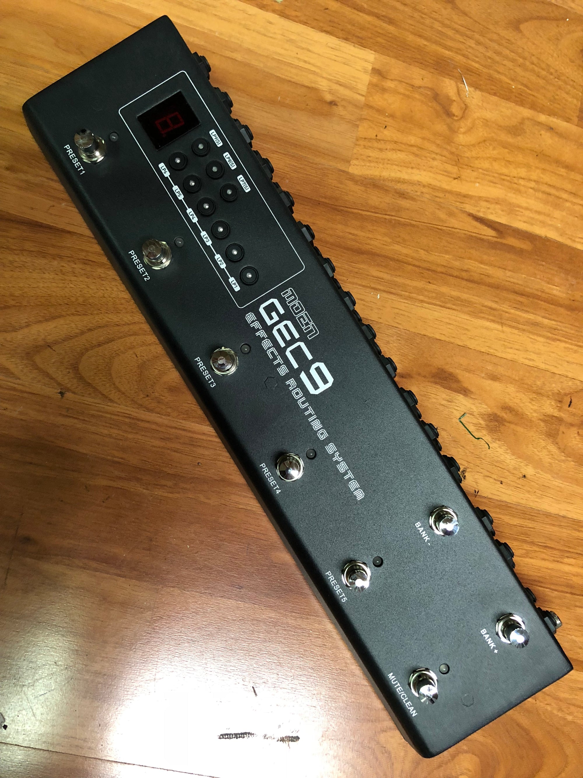 Moen GEC-9 Effects Routing System