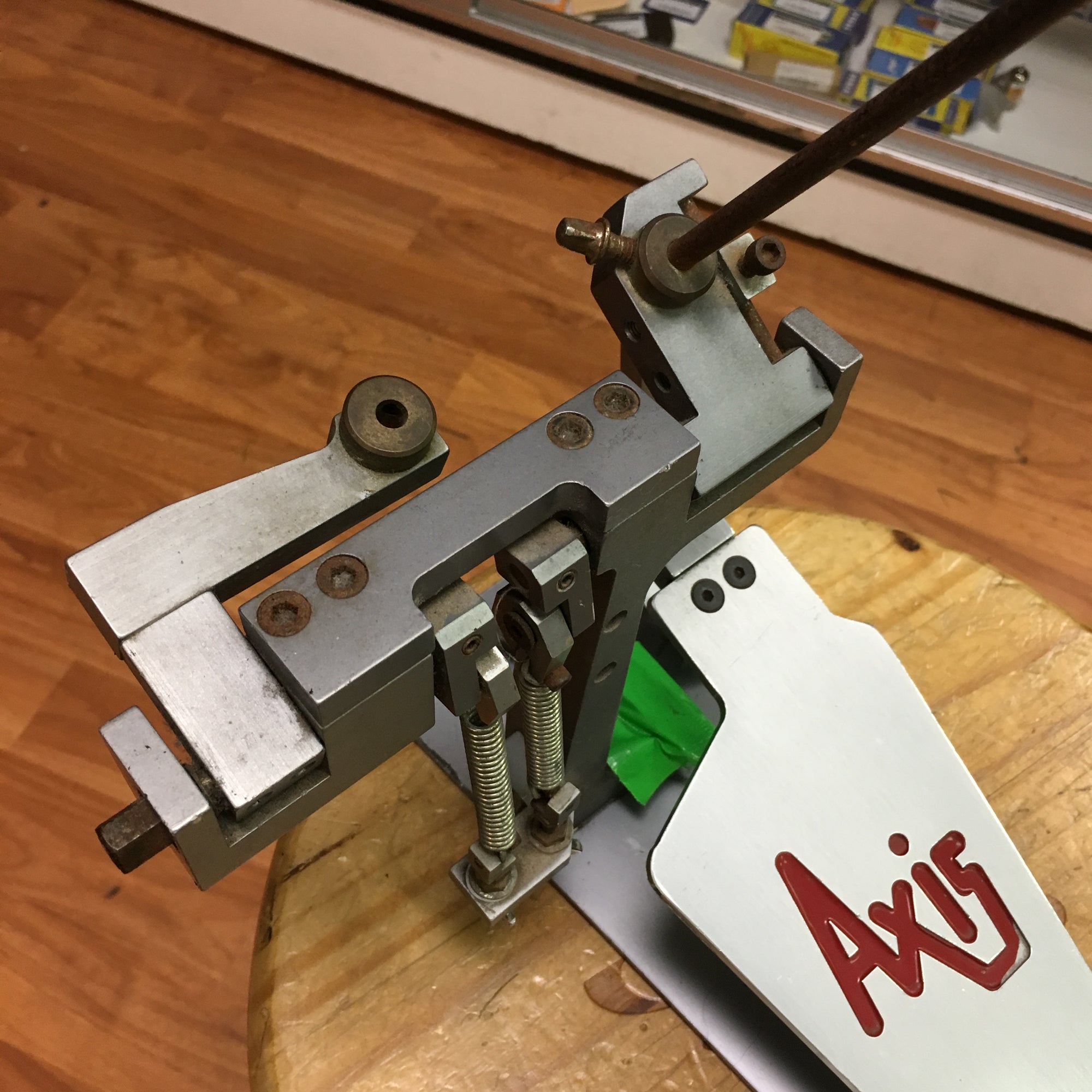 Axis Longboard Single Kick
