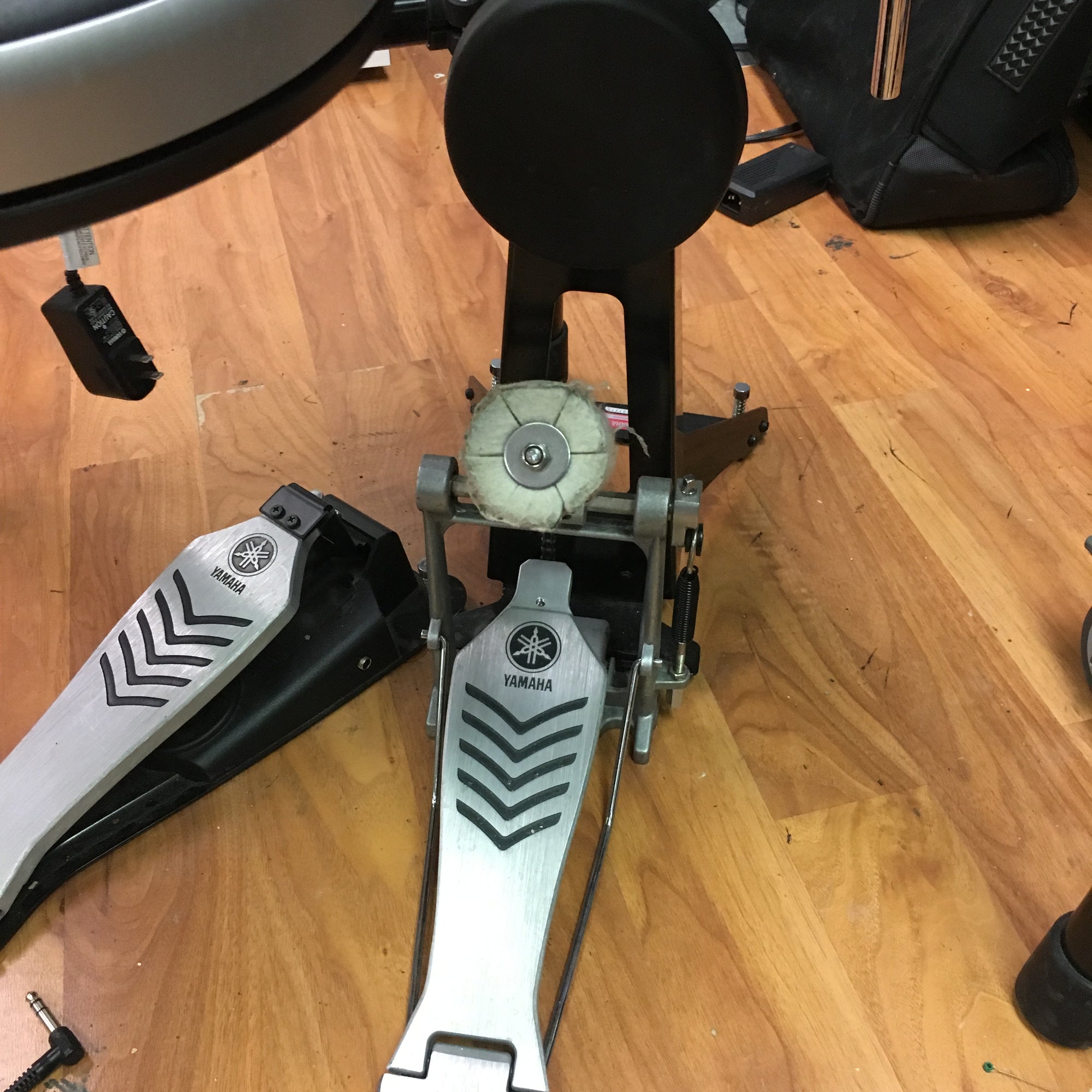 Yamaha DTX-502 Electronic Kit w/ Kick Pedal - Evolution Music