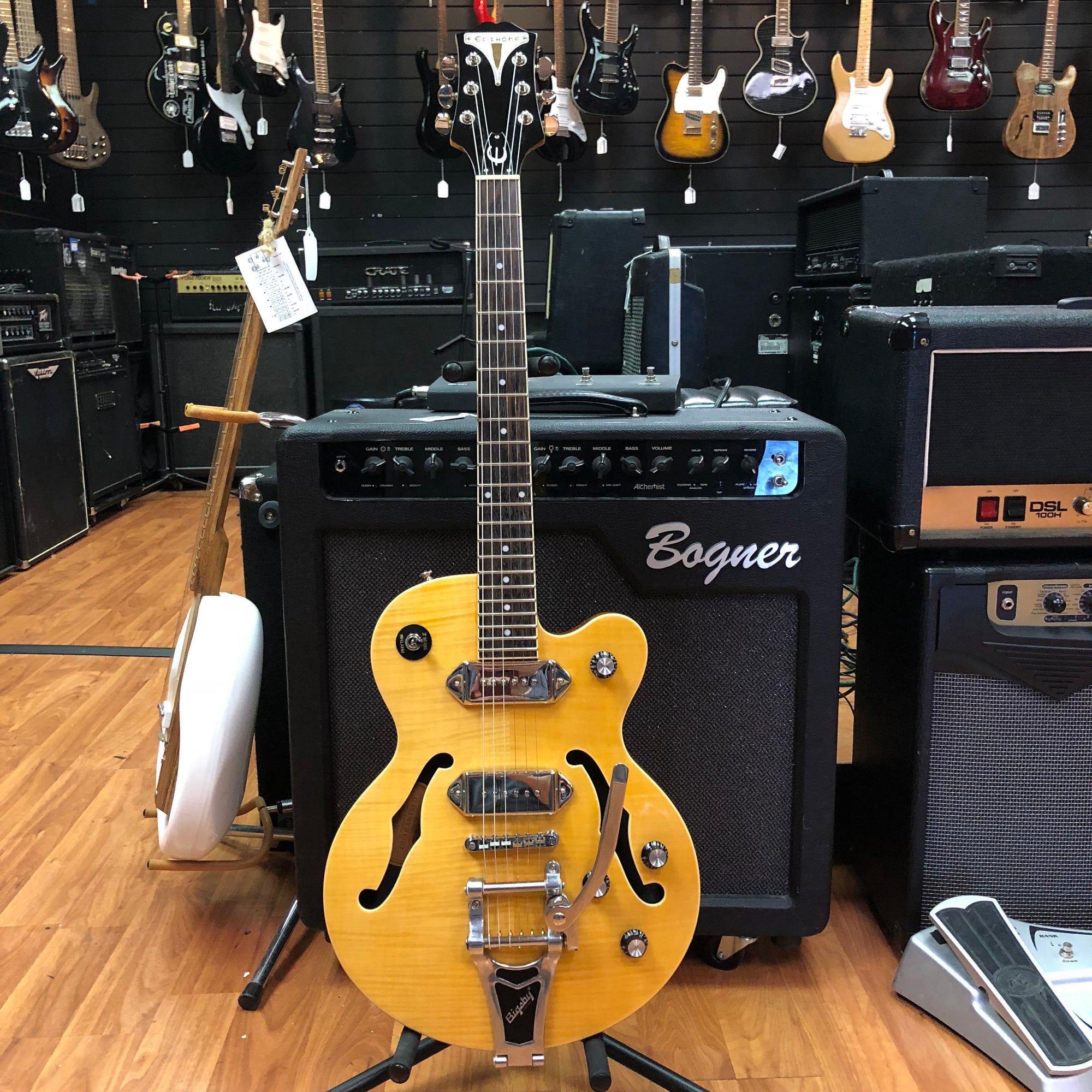 Epiphone Wildkat Hollow Body Electric Guitar