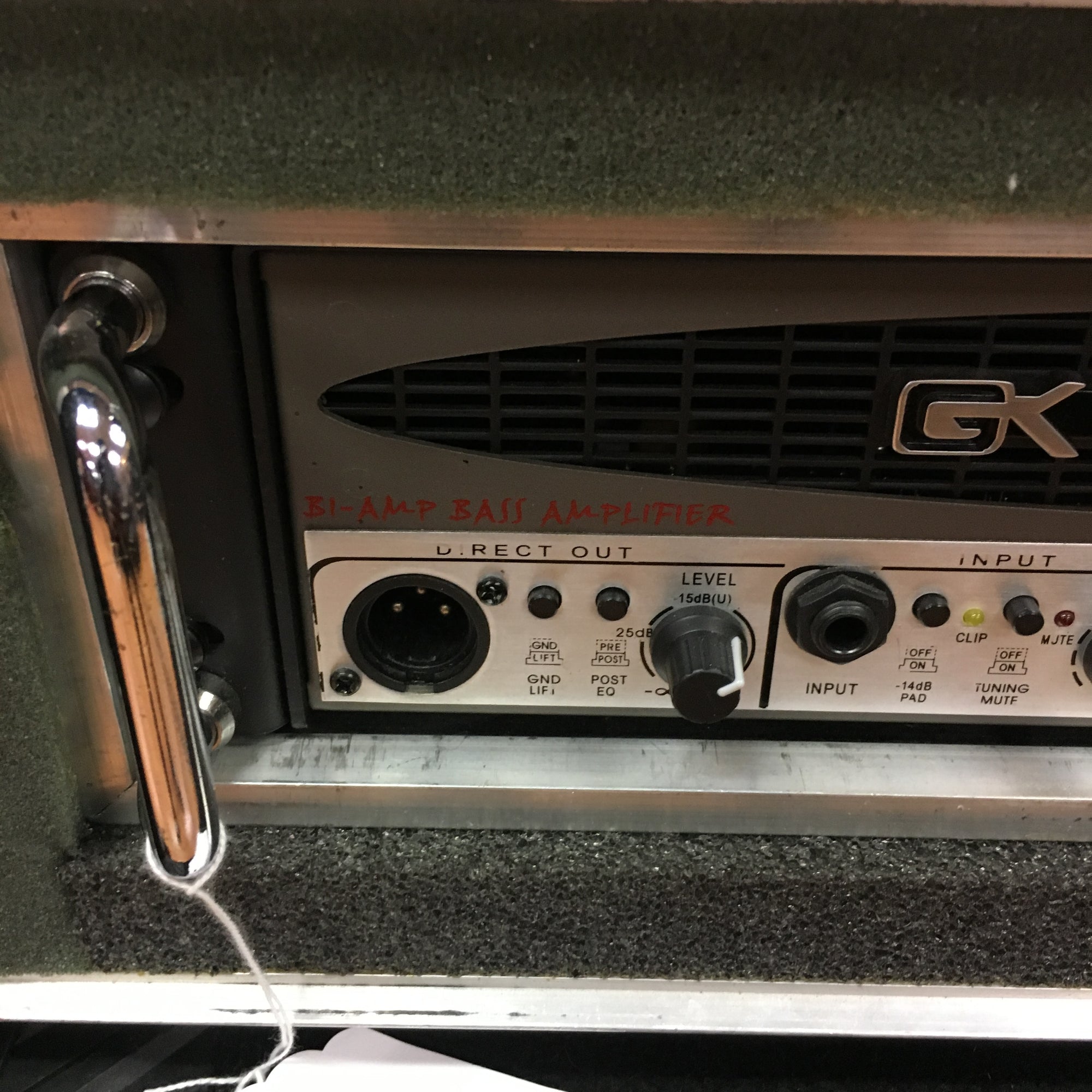 Gallien-Kruger 1001RB Bass Head w/ Flight Case