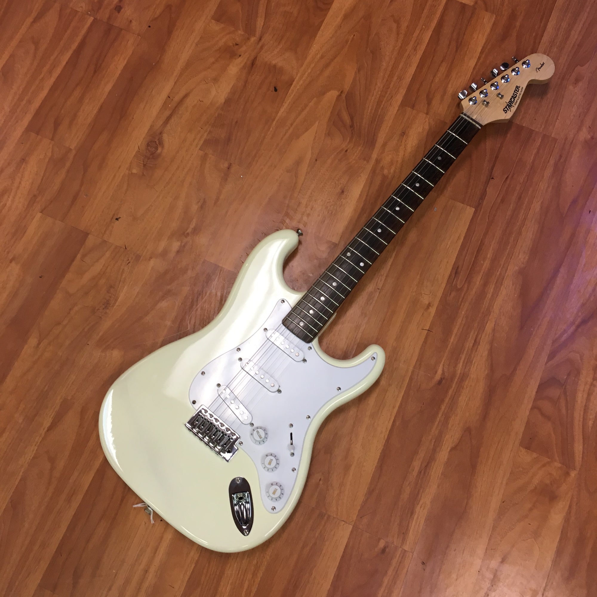 Fender Strat Style Starcaster