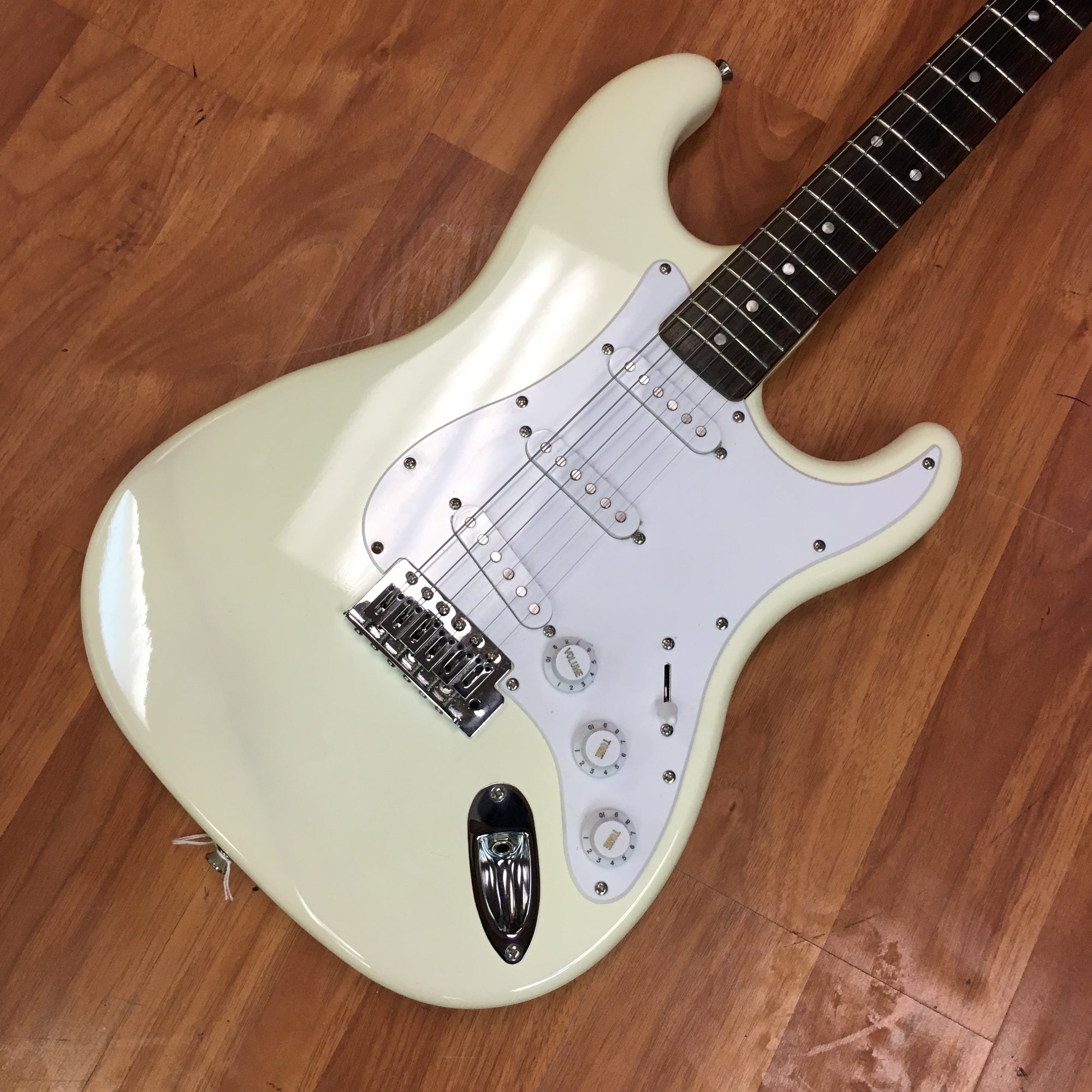 Fender Strat Style Starcaster