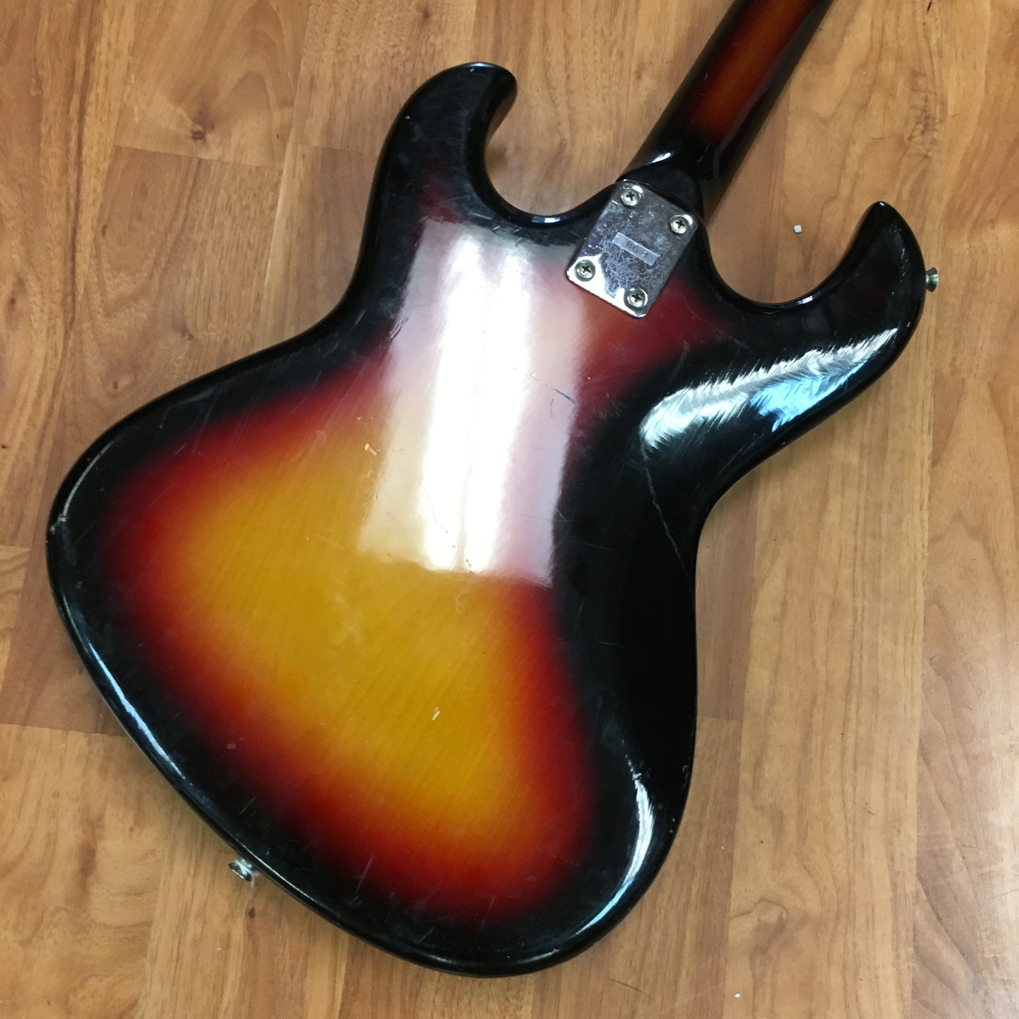 Montoya 4 String Short Scale Bass - Made in Japan