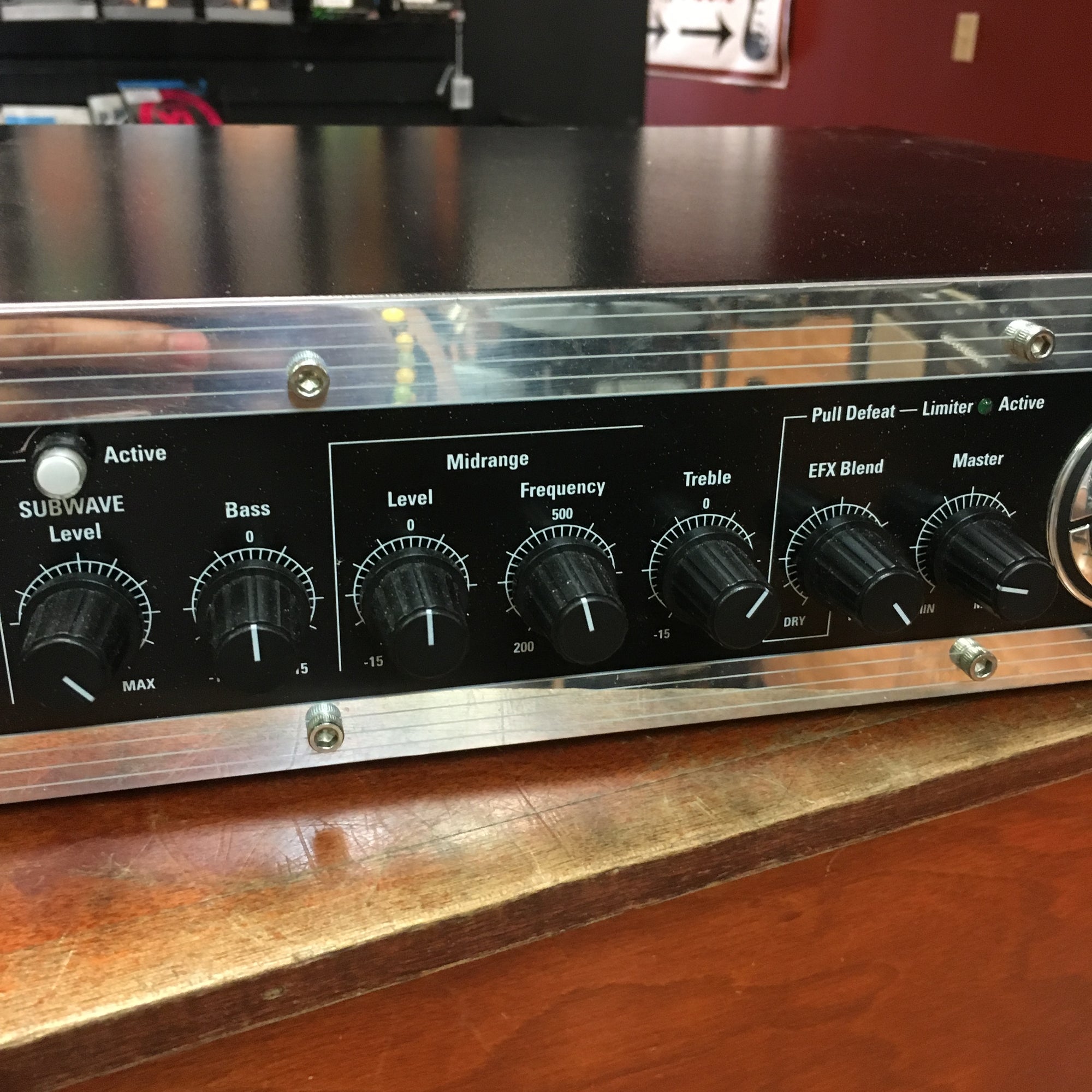 SWR 550X Bass Head w, Footswitch