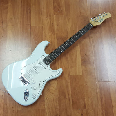 Stagg Strat Style in Sky Blue