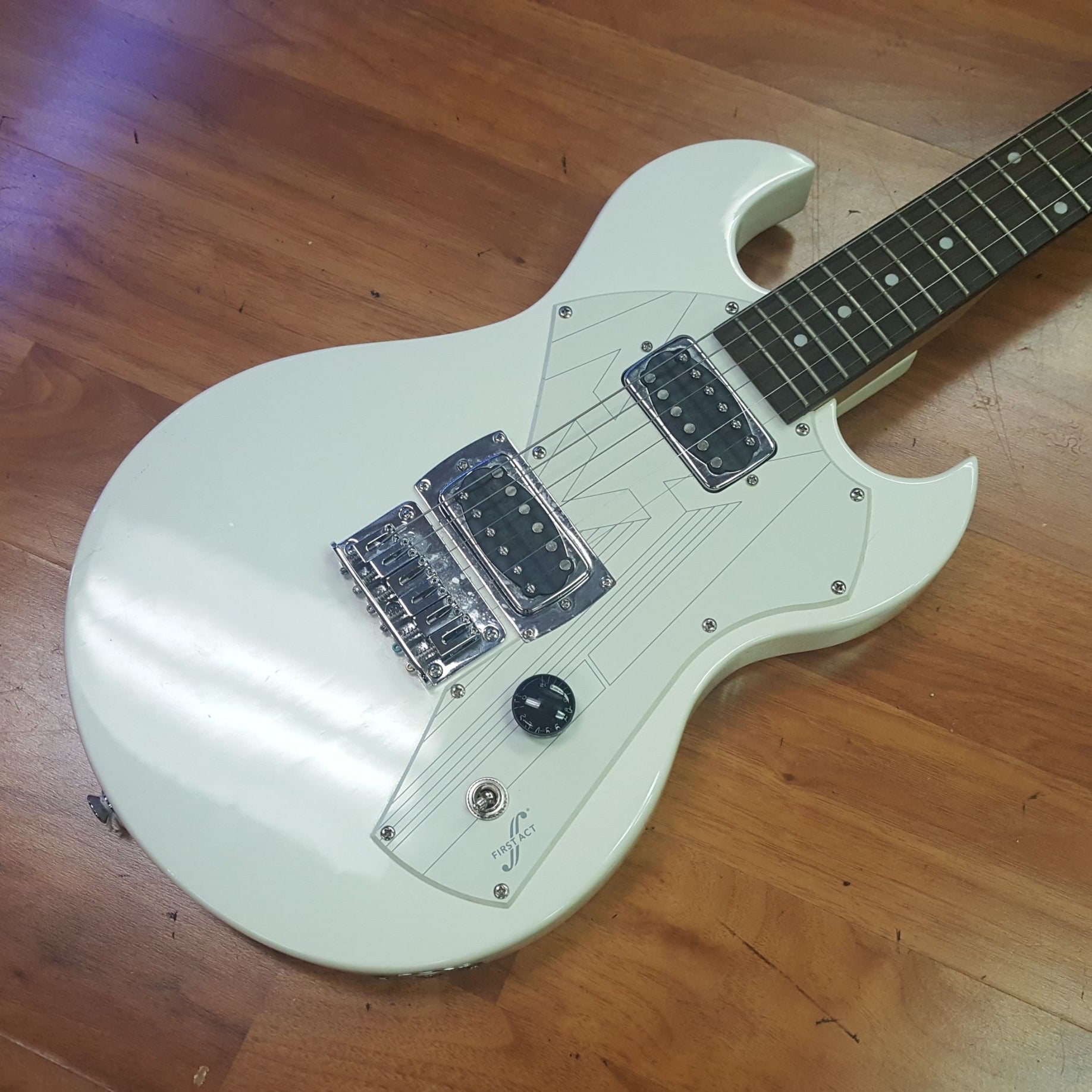 First Act 222 Guitar