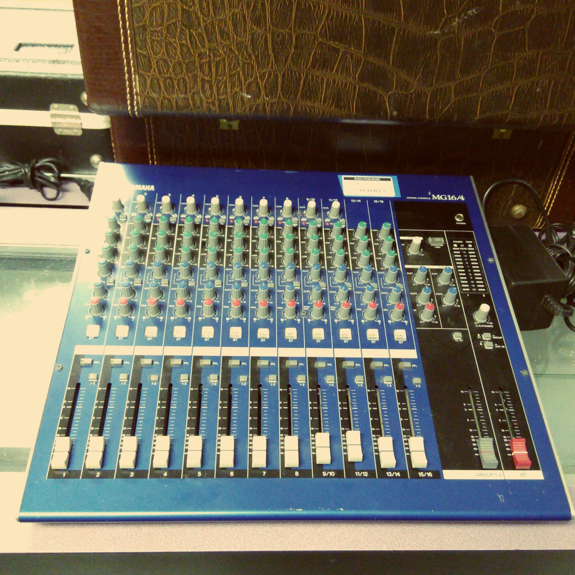 Yamaha MG16/4 16 Channel Mixer (10 XLR Inputs) - Evolution Music