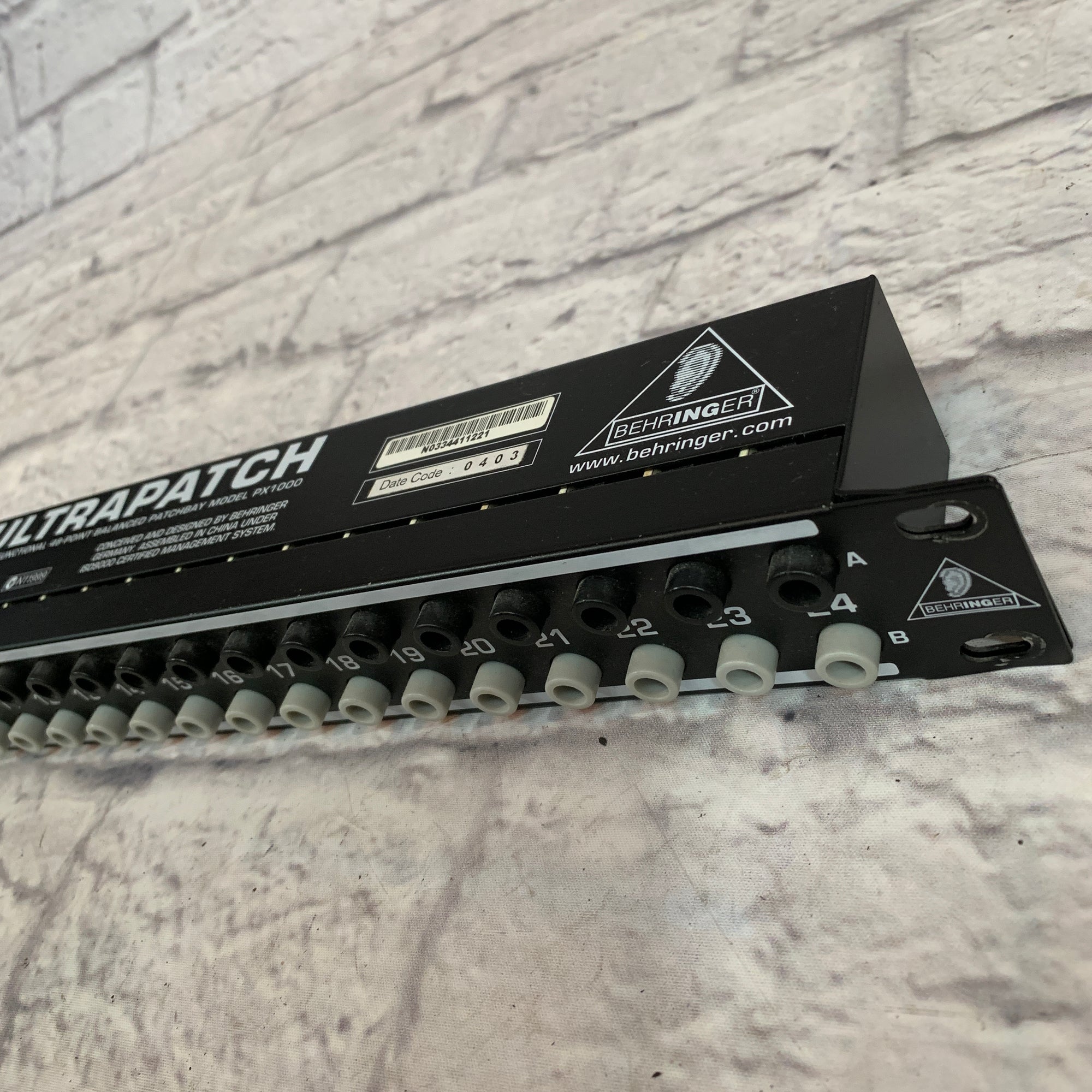 Behringer PX1000 Ultrapatch Multi-Functional 48-Point Balanced Patchbay