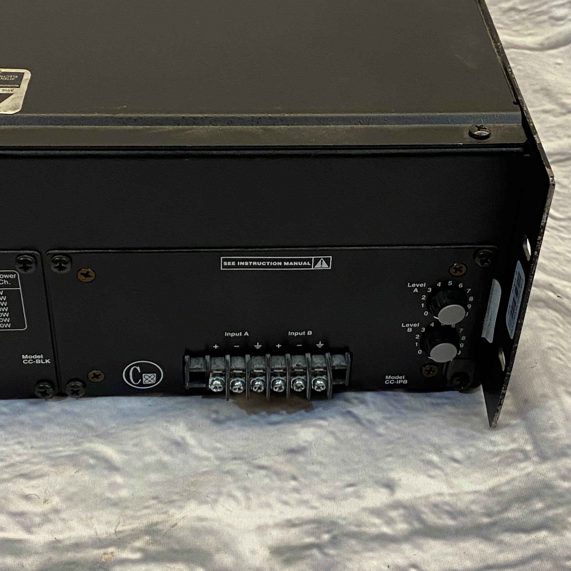 Crest Audio CKS 800-2 Power Amp