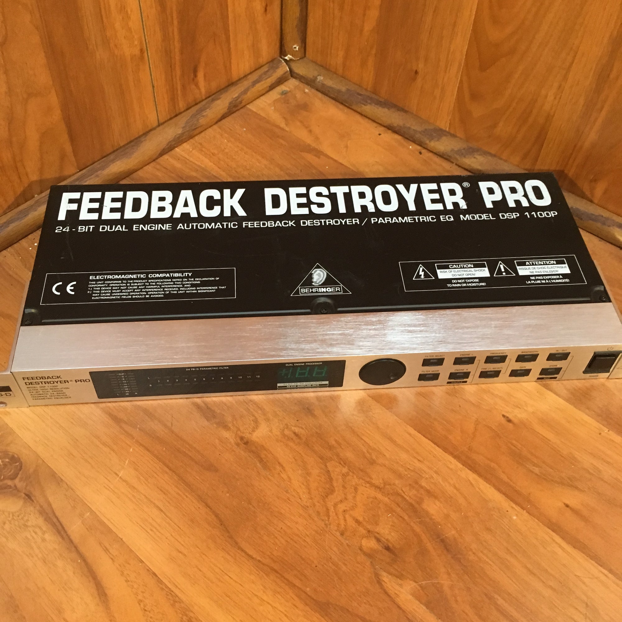 Behringer FB-D DSP 1100P Feedback Destroyer Pro - Evolution Behringer FB-D DSP 1100P Feedback Destroyer Pro - Evolution
