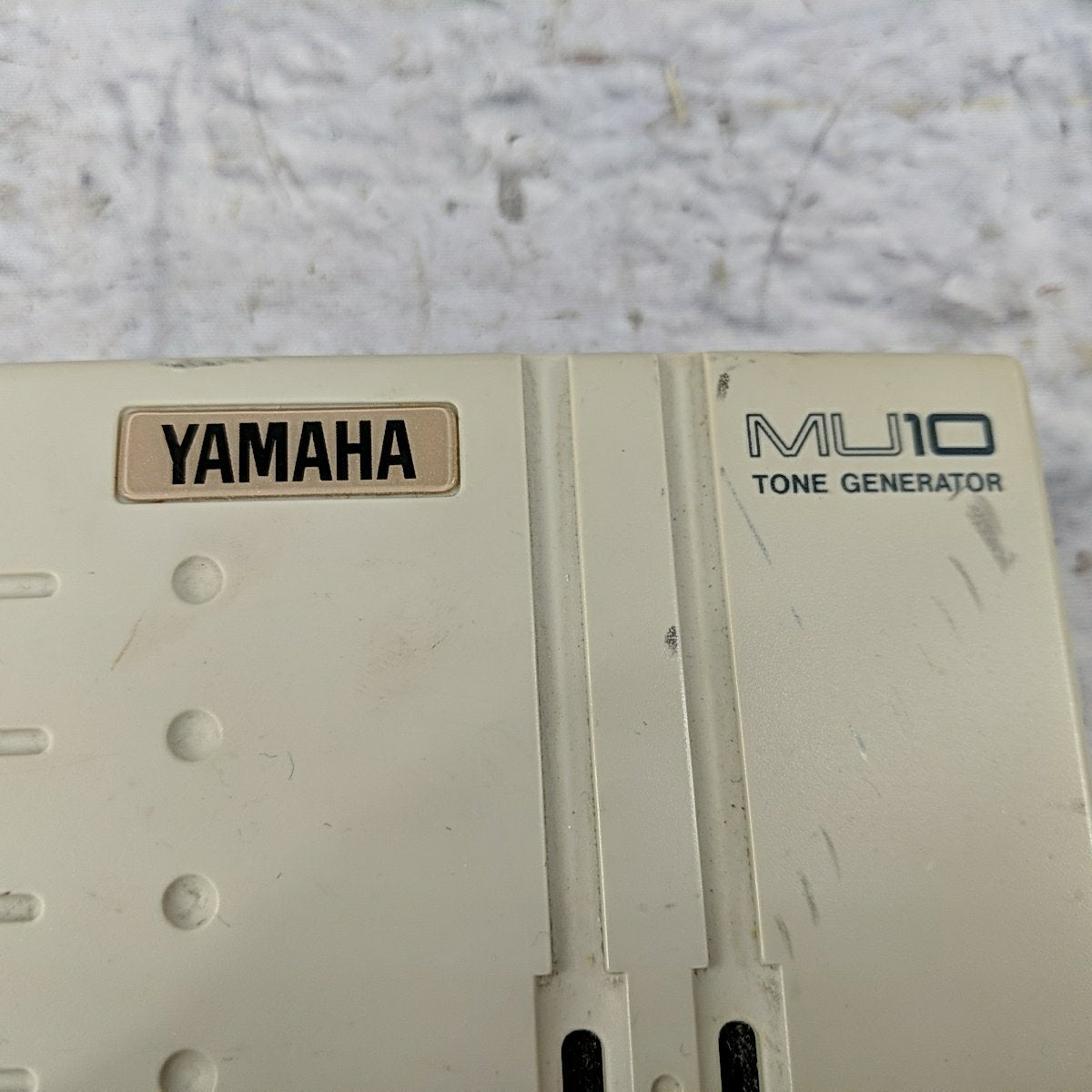 Yamaha MU10 Tone Generator Digital Synth