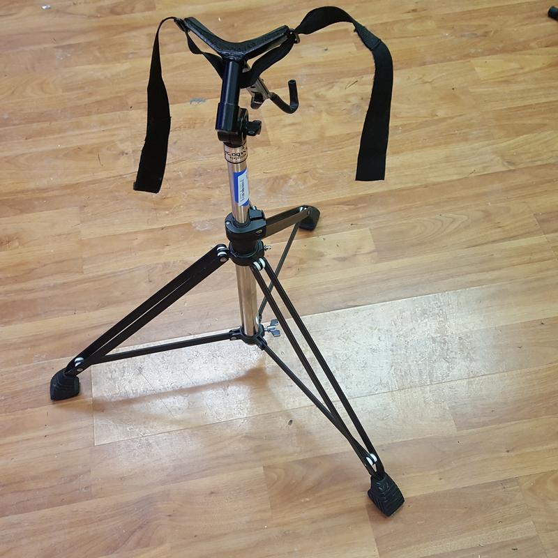 Djembe Stand w Straps