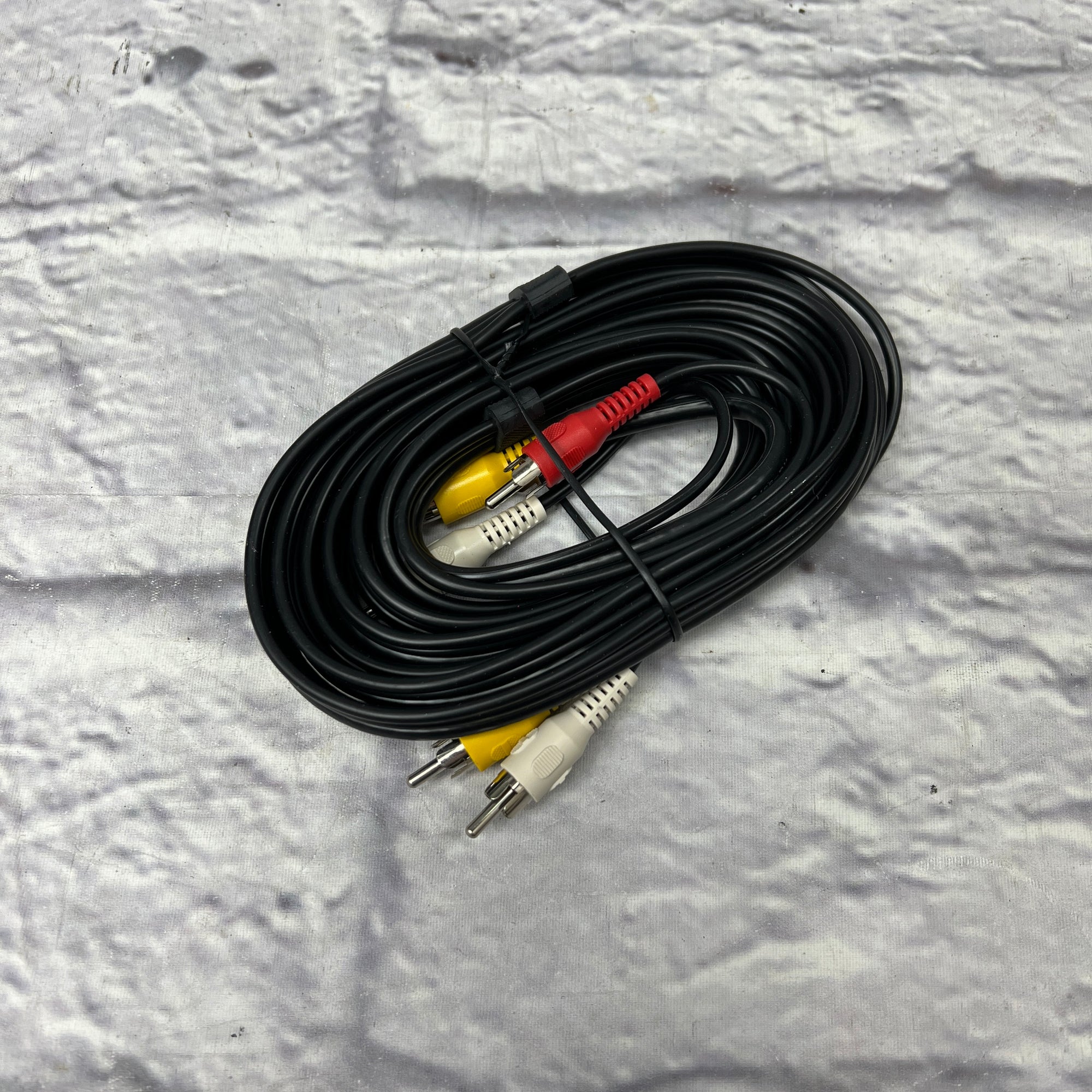 Unknown 3 Input RCA Cable