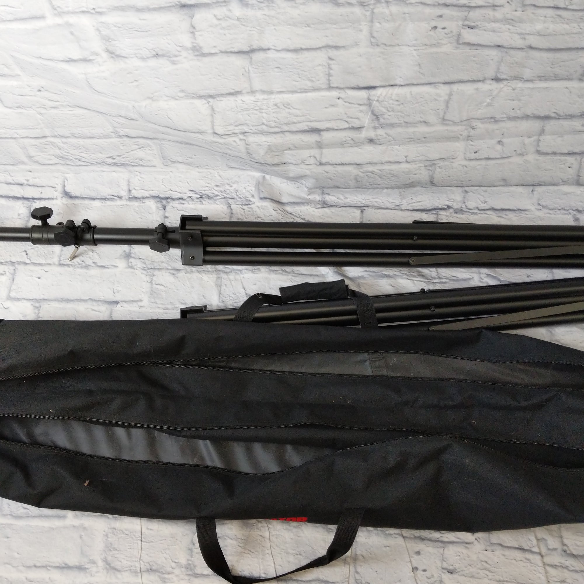 Musicians Gear Speaker Pole Stands with Gator 58" Dual Compartment Speaker Stand Bag