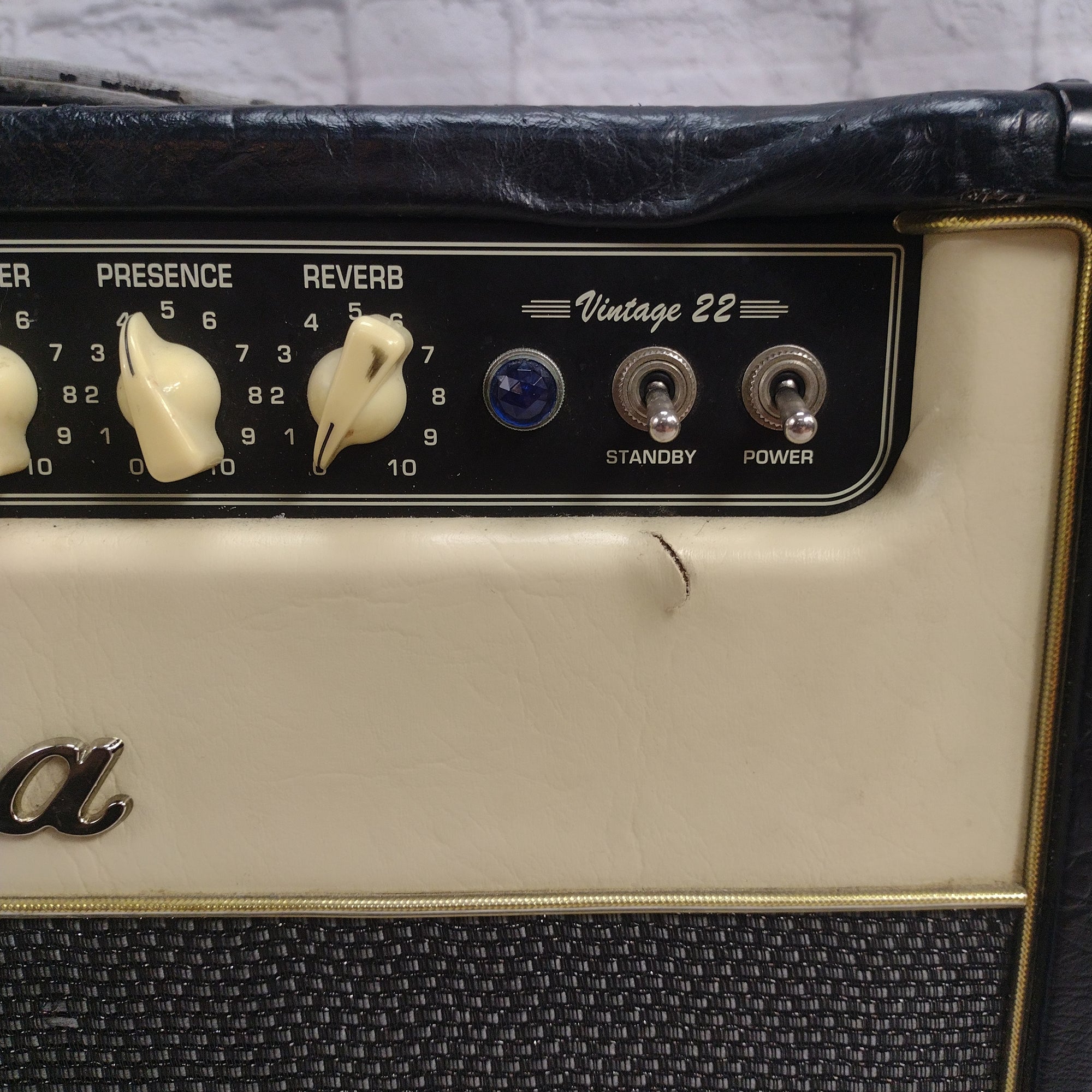 Bugera V22 22-Watt Tube Combo Amp