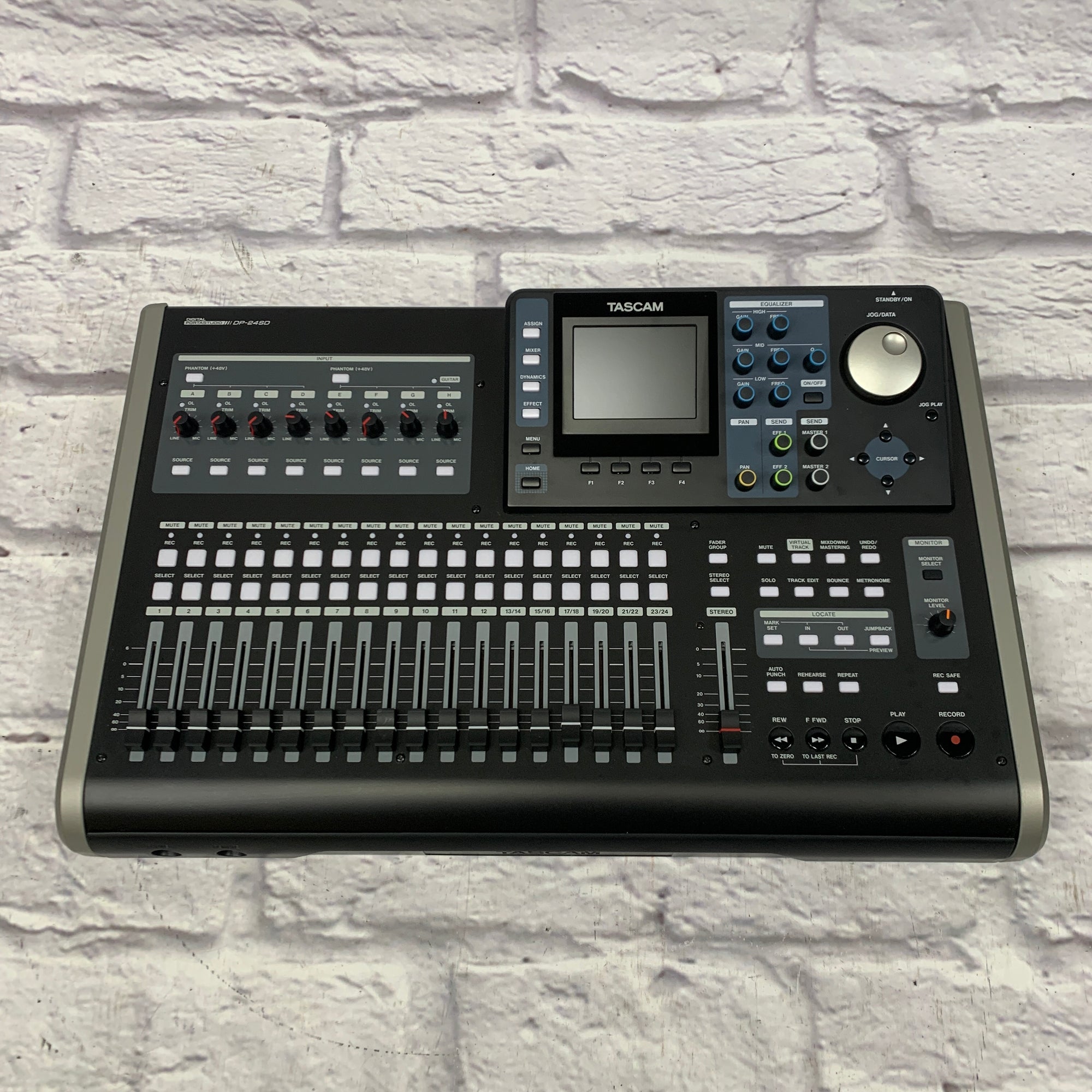 Tascam DP-24SD Digital Portastudio