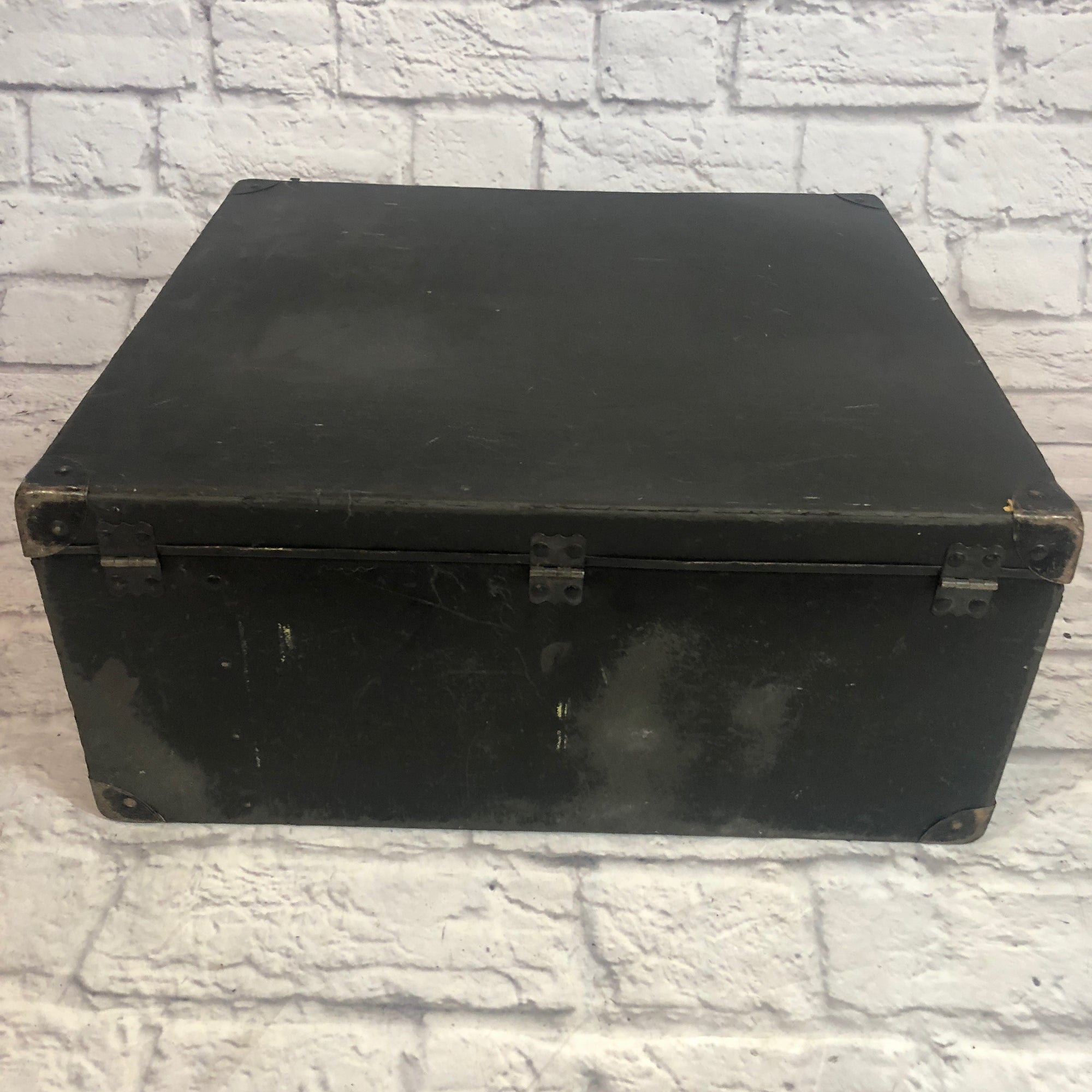 DAMAGED Vintage Unknown 13x7.5 Fiber Snare Drum Case