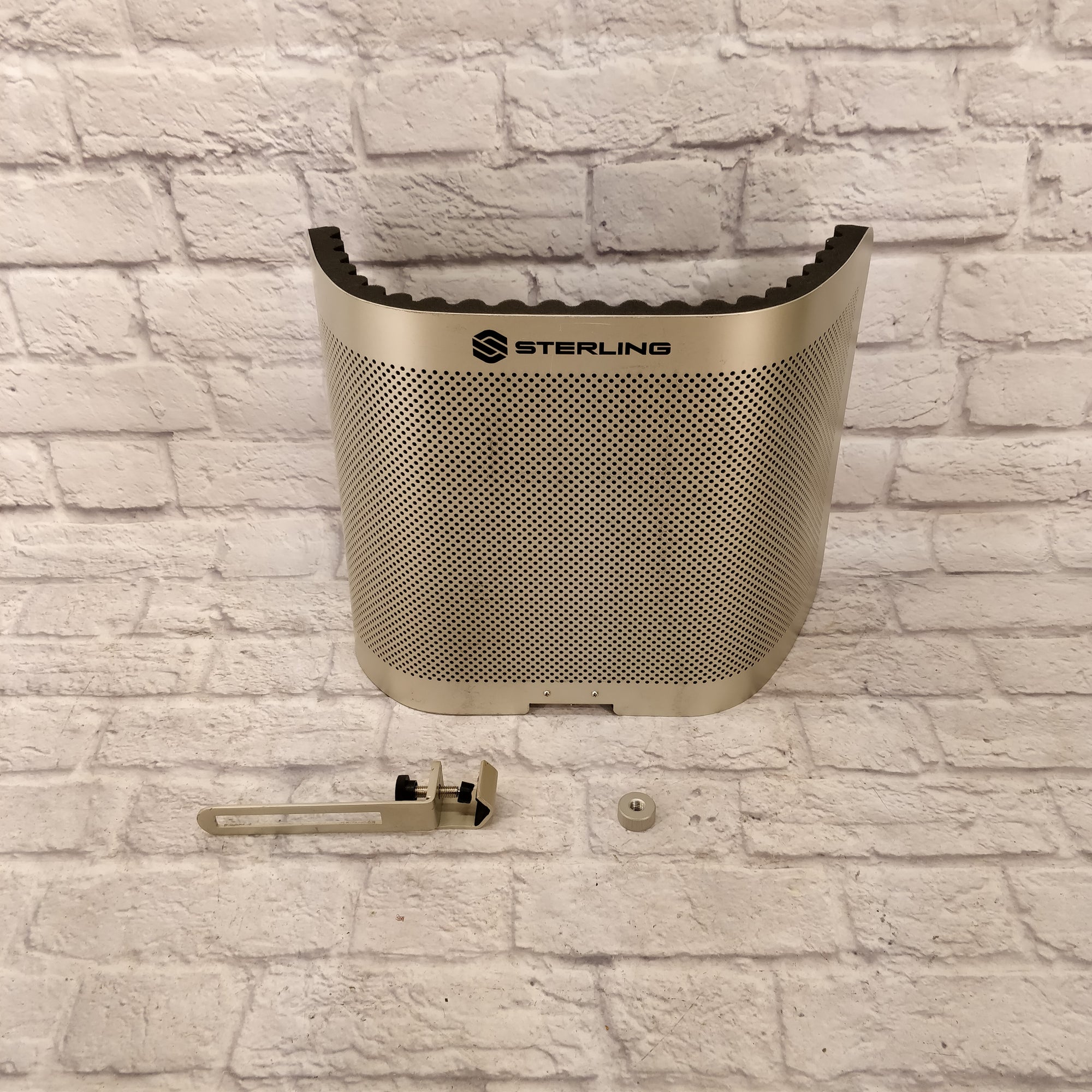 Sterling Audio VMS Vocal Microphone Shield