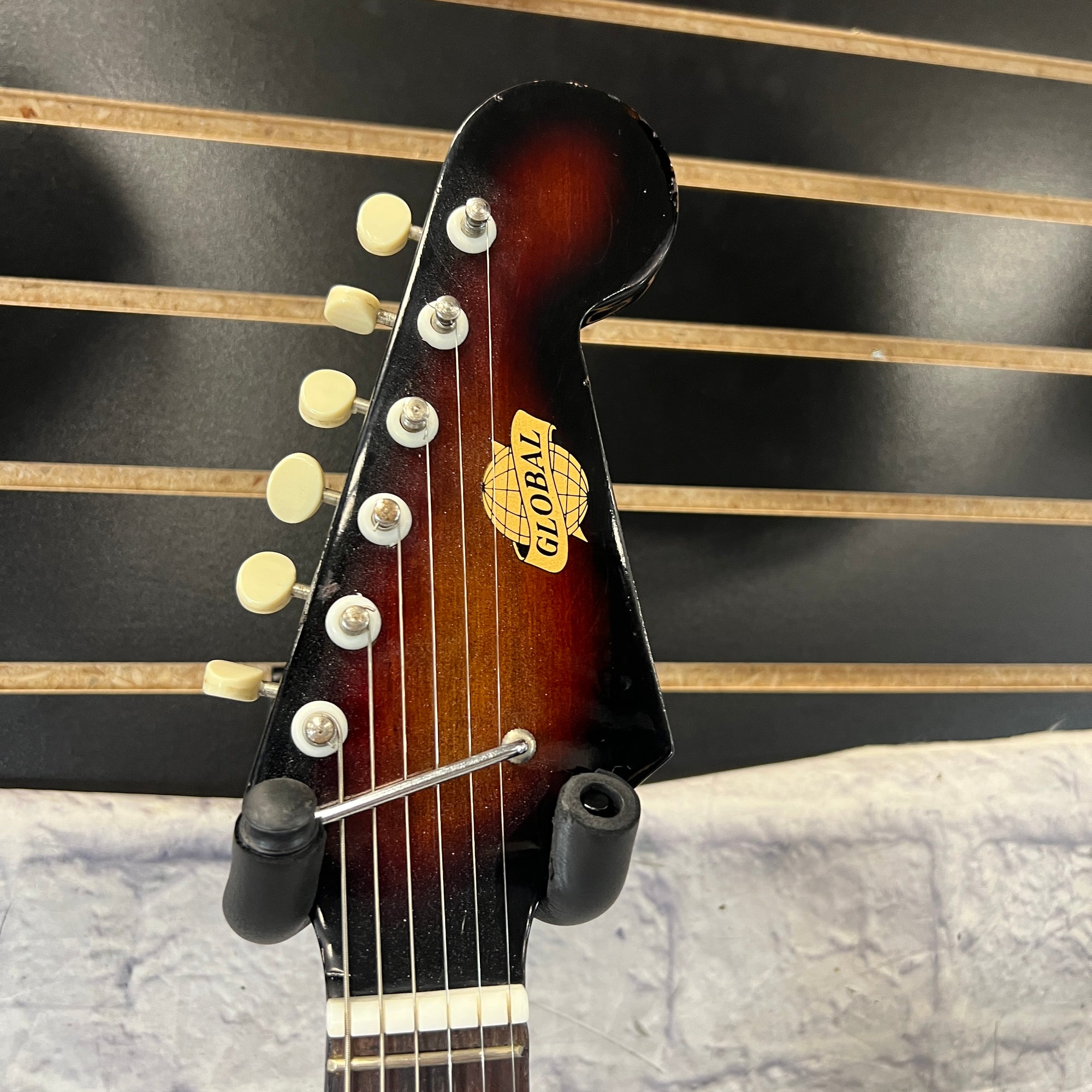 Global 4010 Vintage Solid Body Electric Guitar