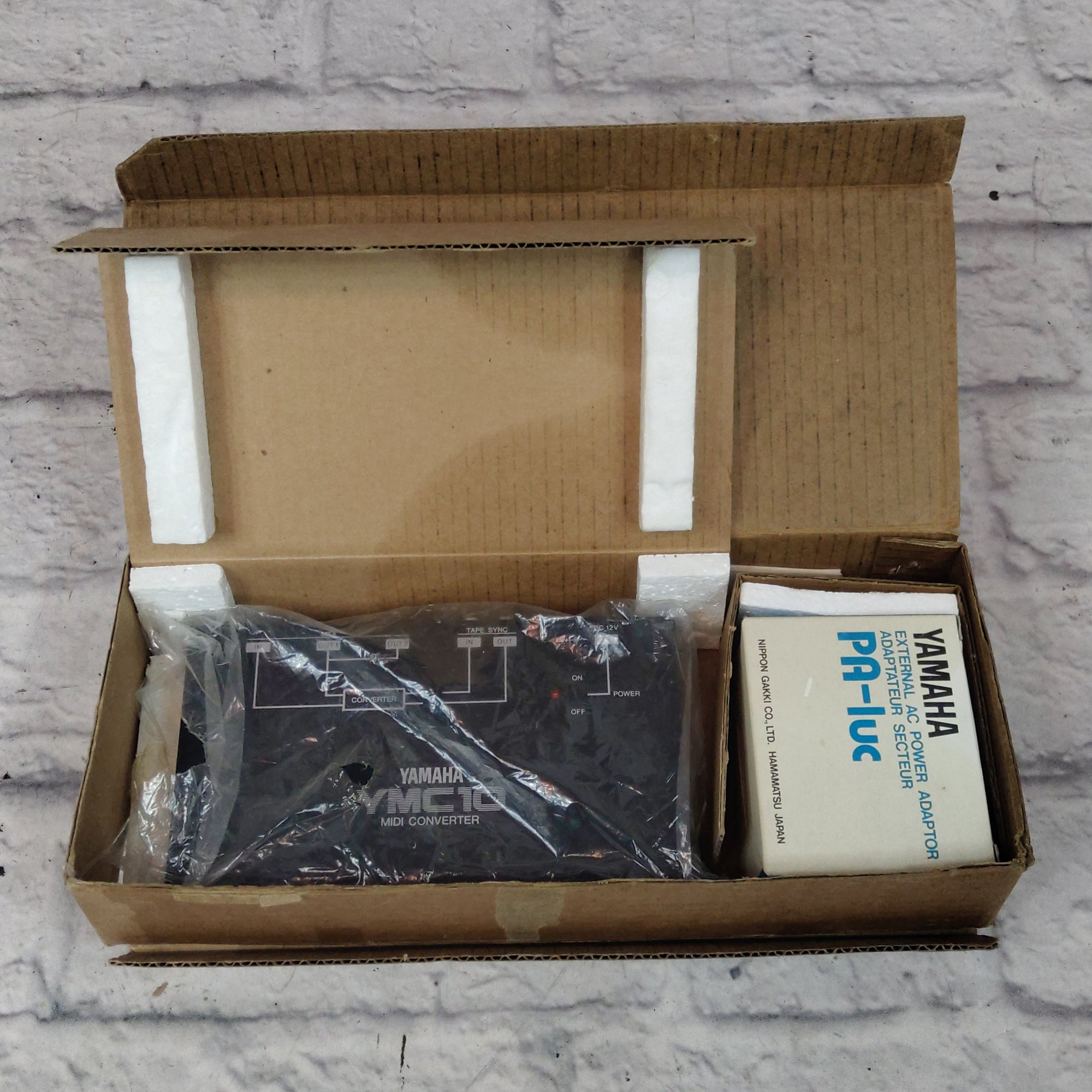 Yamaha YMC 10 MIDI Converter with Power Supply and original box