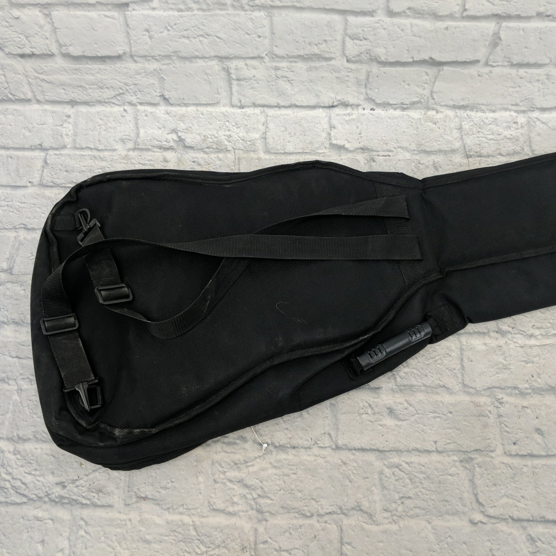 Armour ARM1550W Acoustic Guitar Gig Bag w/ Mannys Logo (12mm Padding) |  Guitar Cases & Bags - Mannys Music // Mannys Music