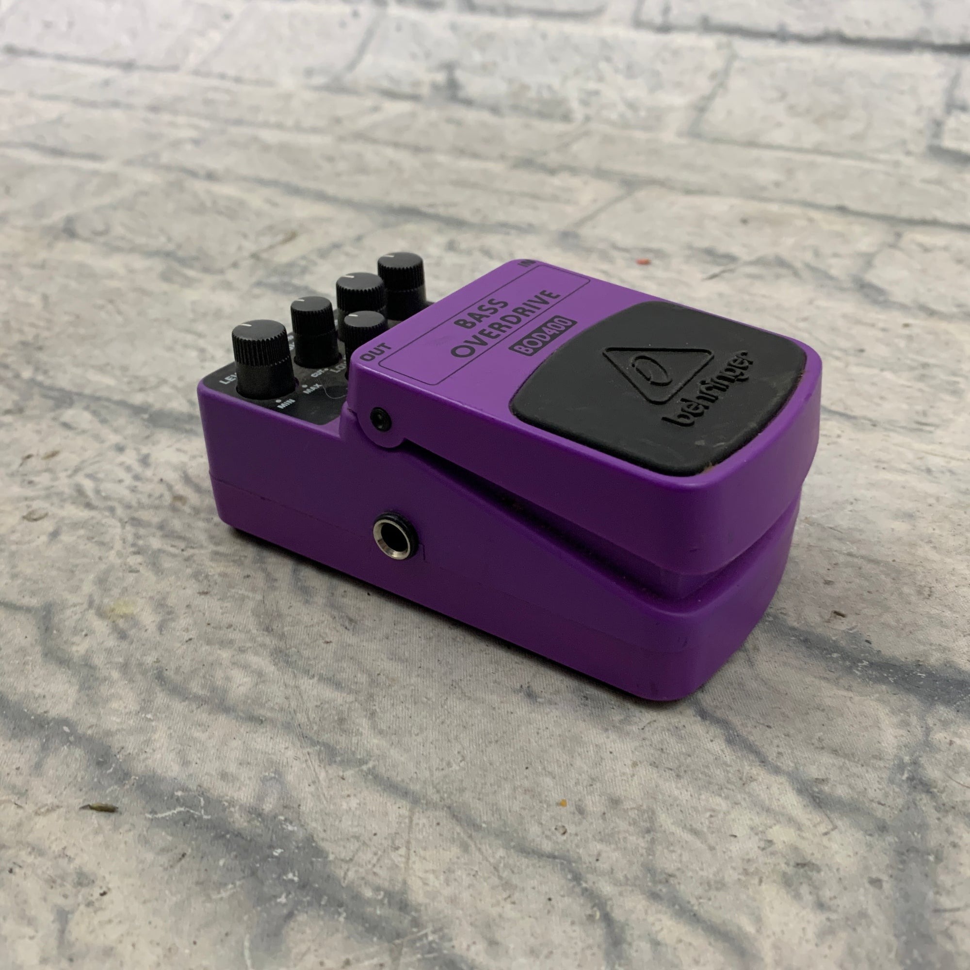 Behringer BOD400 Bass Overdrive Pedal | Sweetwater