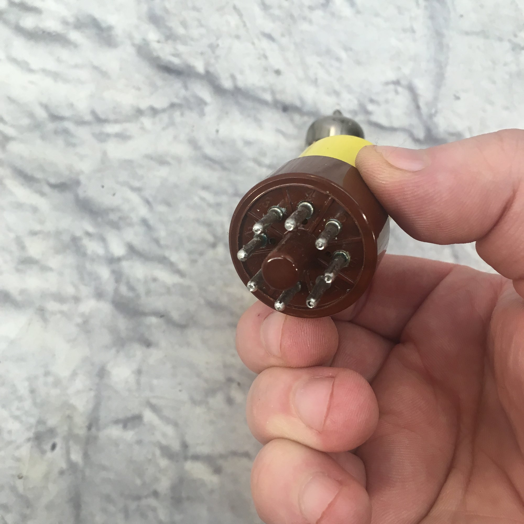 Yellow Jackets YJUni Power Tube Adaptor w 1x EL84 Power Tube
