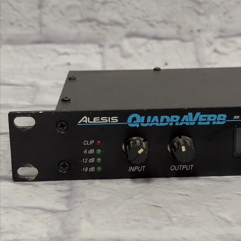 Alesis Reverb Rack Alesis Quadraverb Rack Multieffects Processor - Evolution Music