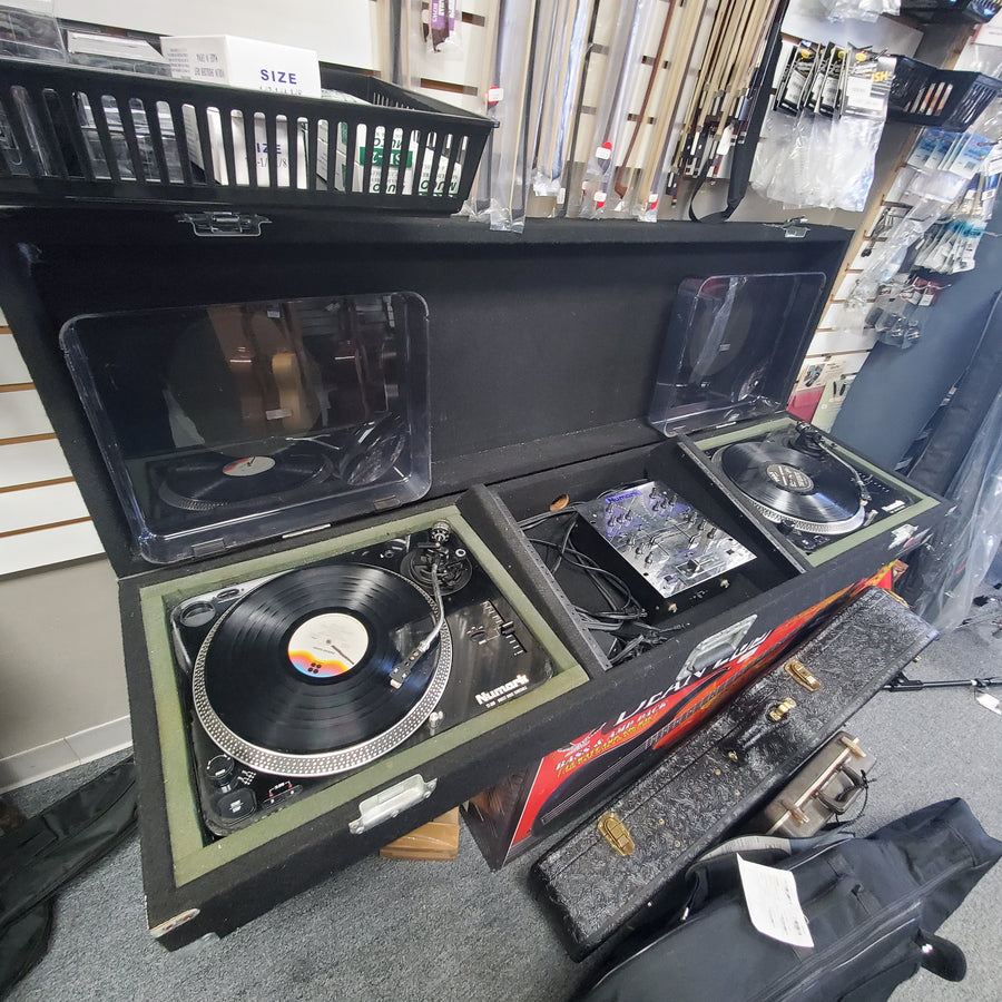 Numark TT-100 DJ Turntables Pair with Numark DM1001EX Mixer and Odyssey Case