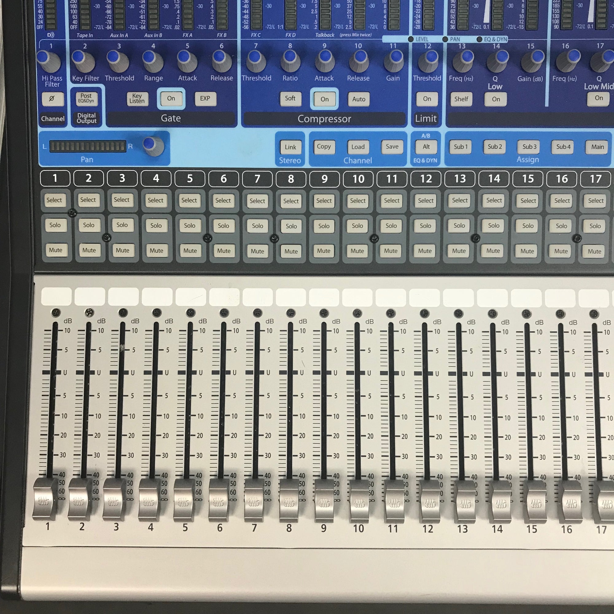 Presonus StudioLive 24.4.2 AI Console w/ Flight Case
