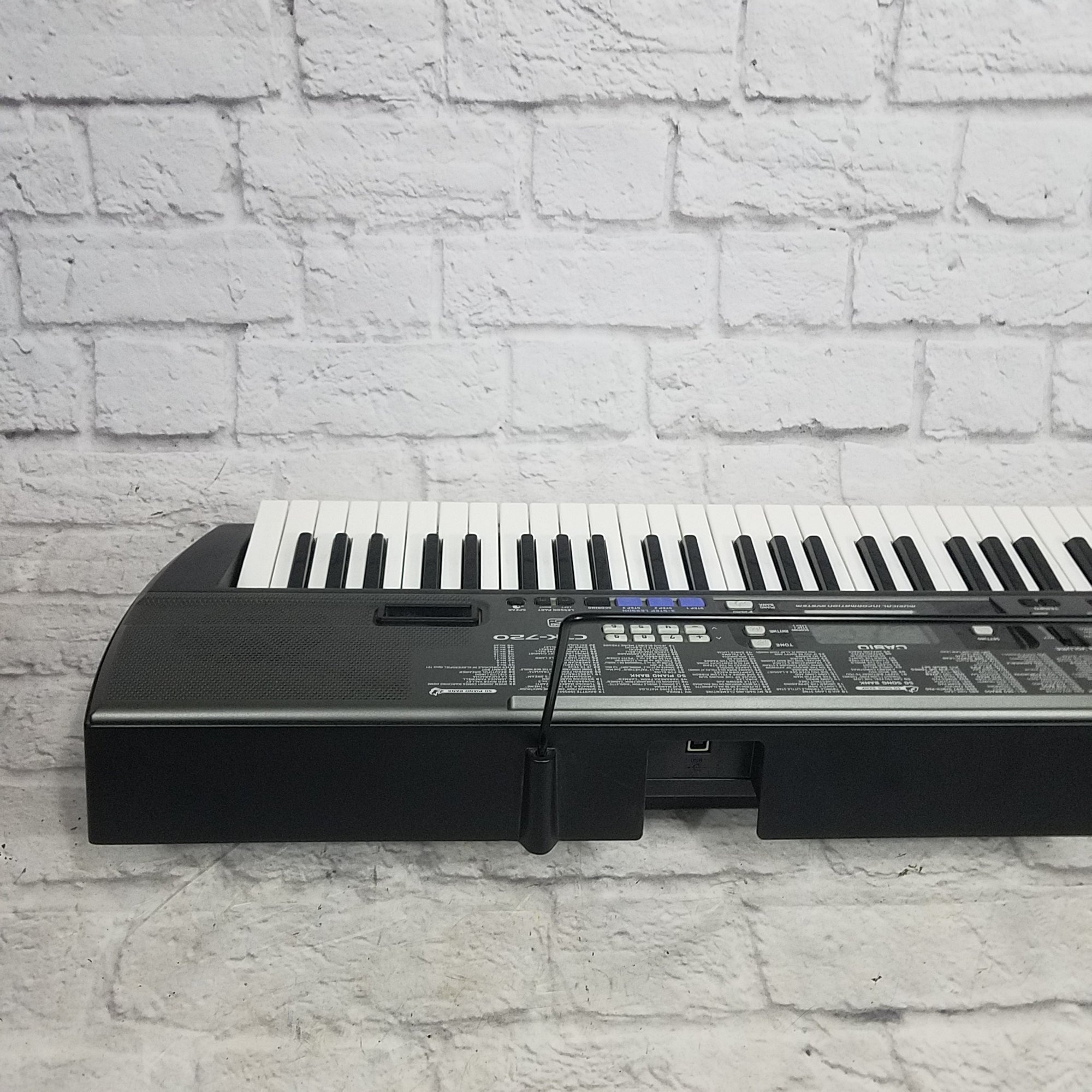 Casio CTK-720 61-Key Portable Keyboard